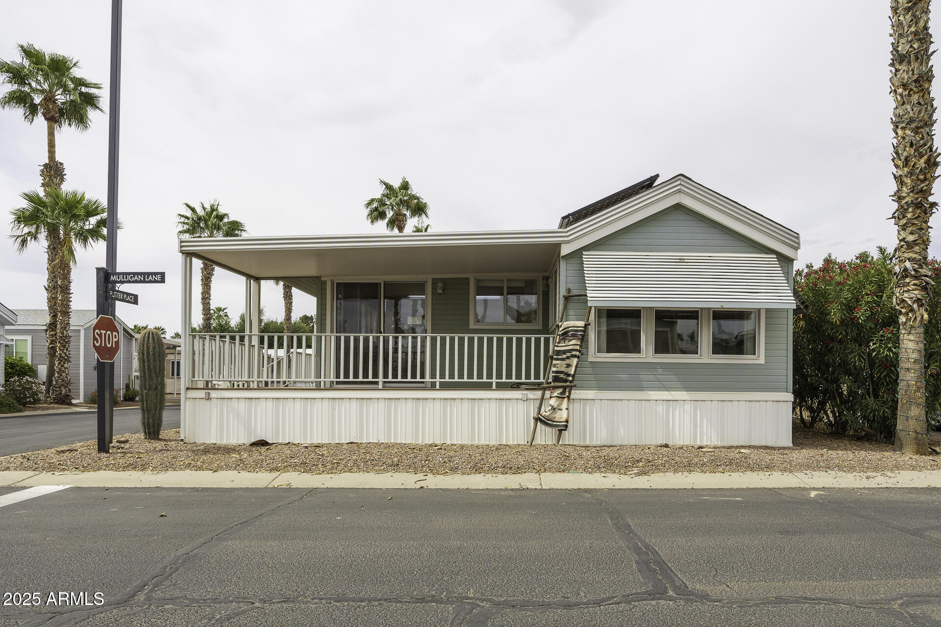 1110 N Henness Road 1086