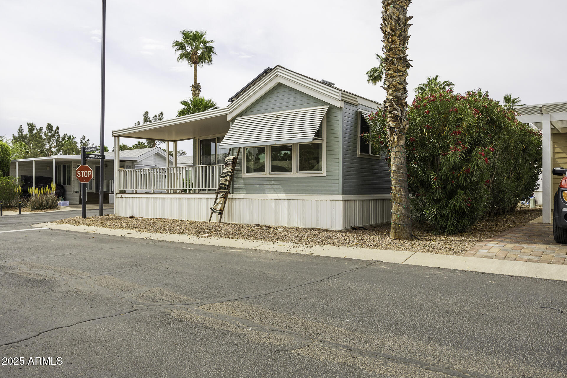 1110 N Henness Road 1086