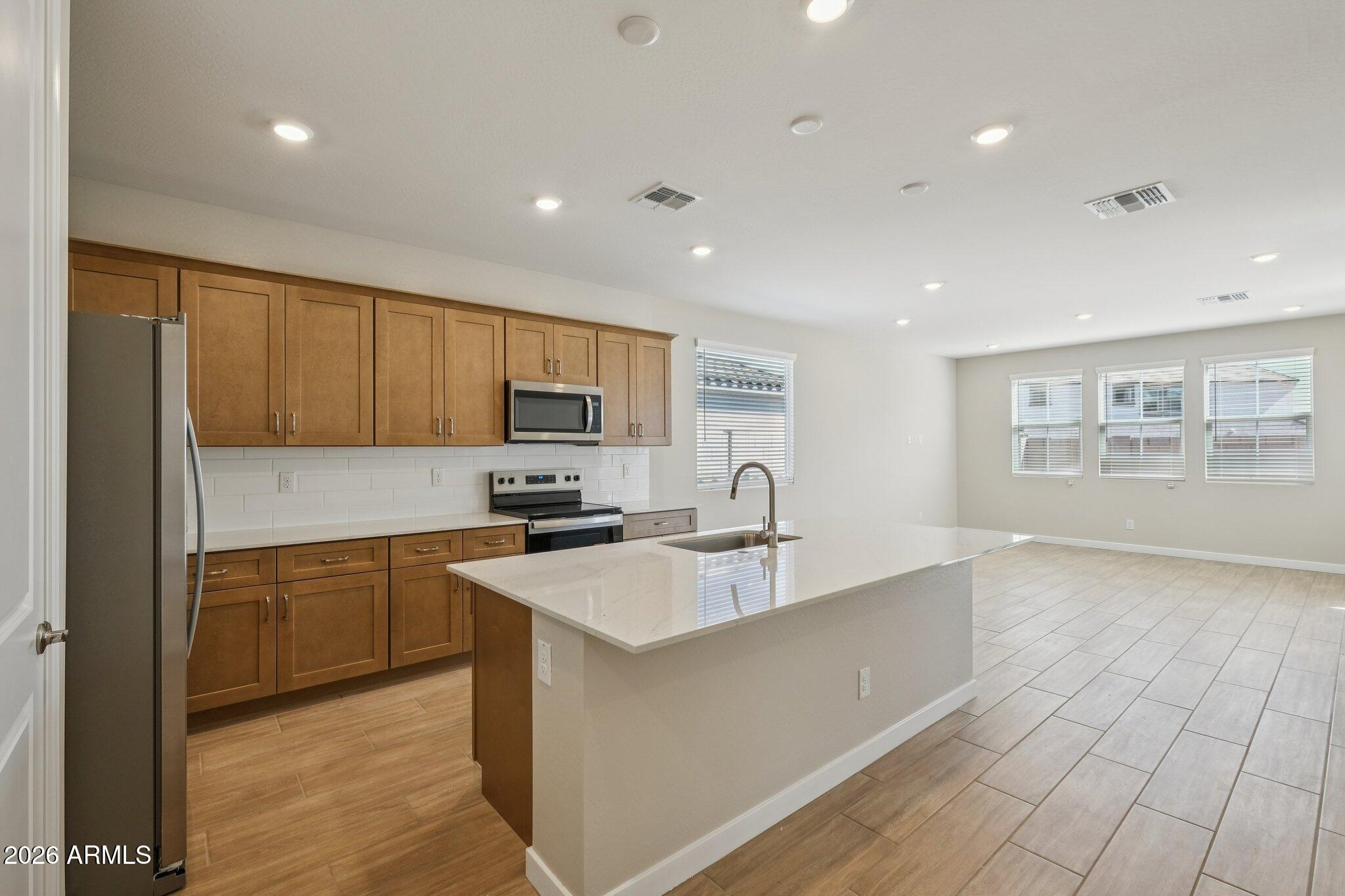 24177 W ATLANTIS Way