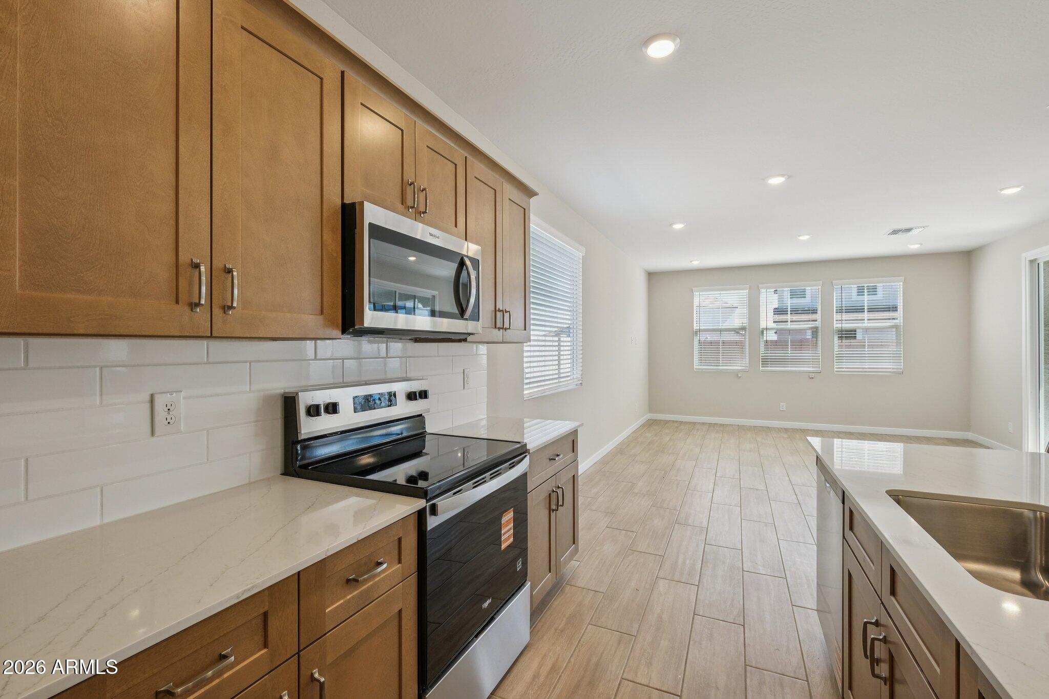 24177 W ATLANTIS Way