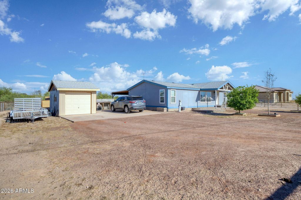Photo of 1011 S 350th Avenue, Tonopah, AZ 85354 (MLS # 7008320)