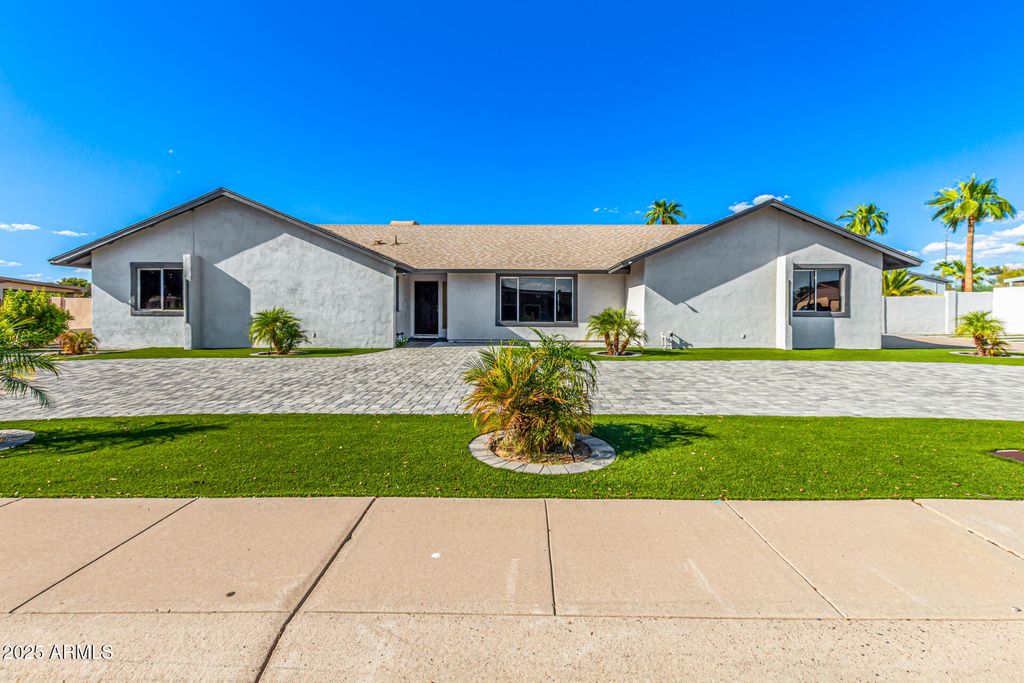 Photo of 5922 W Michelle Drive, Glendale, AZ 85308 (MLS # 6919397)