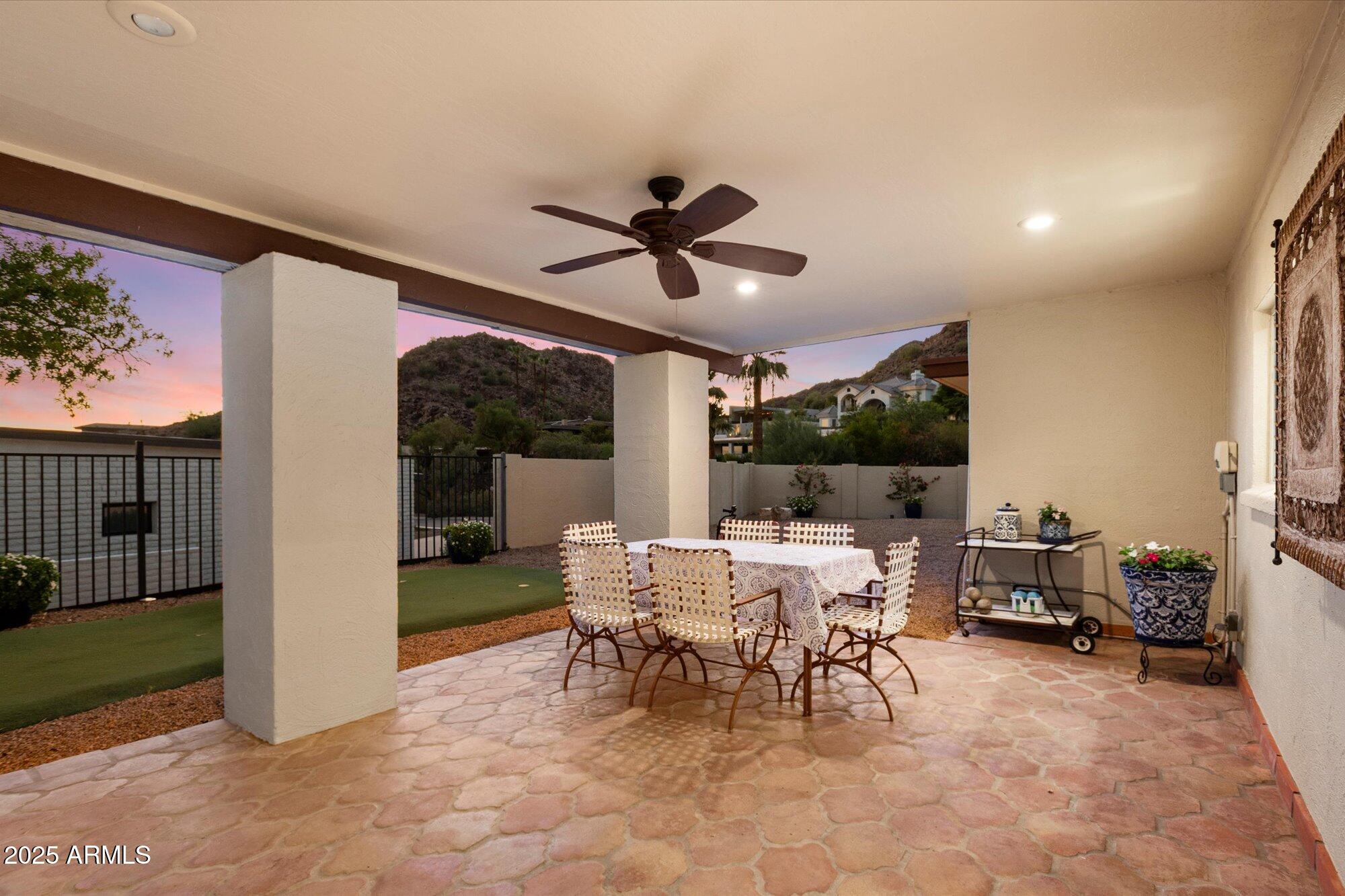 3500 E LINCOLN Drive 6