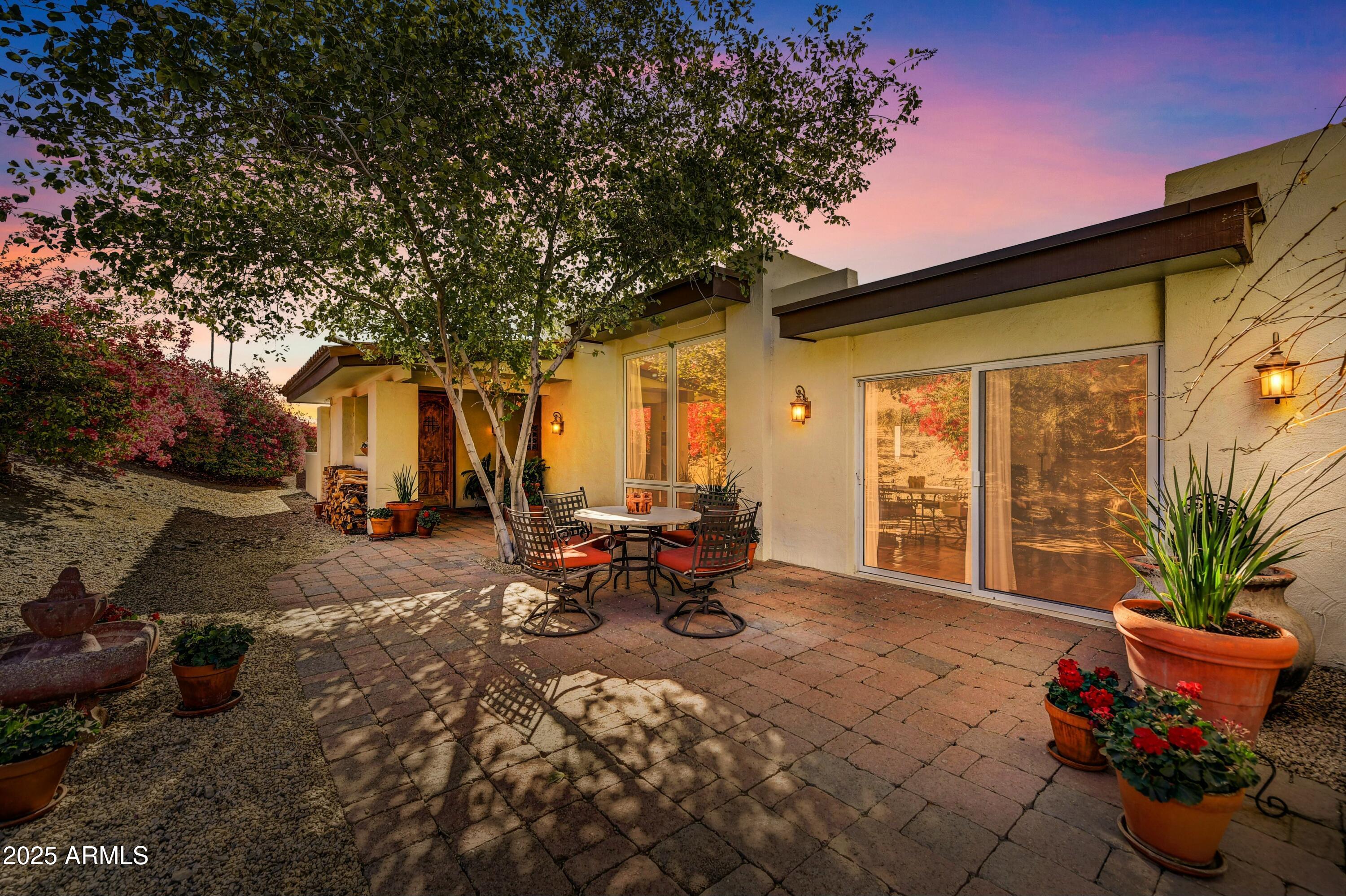 3500 E LINCOLN Drive 6