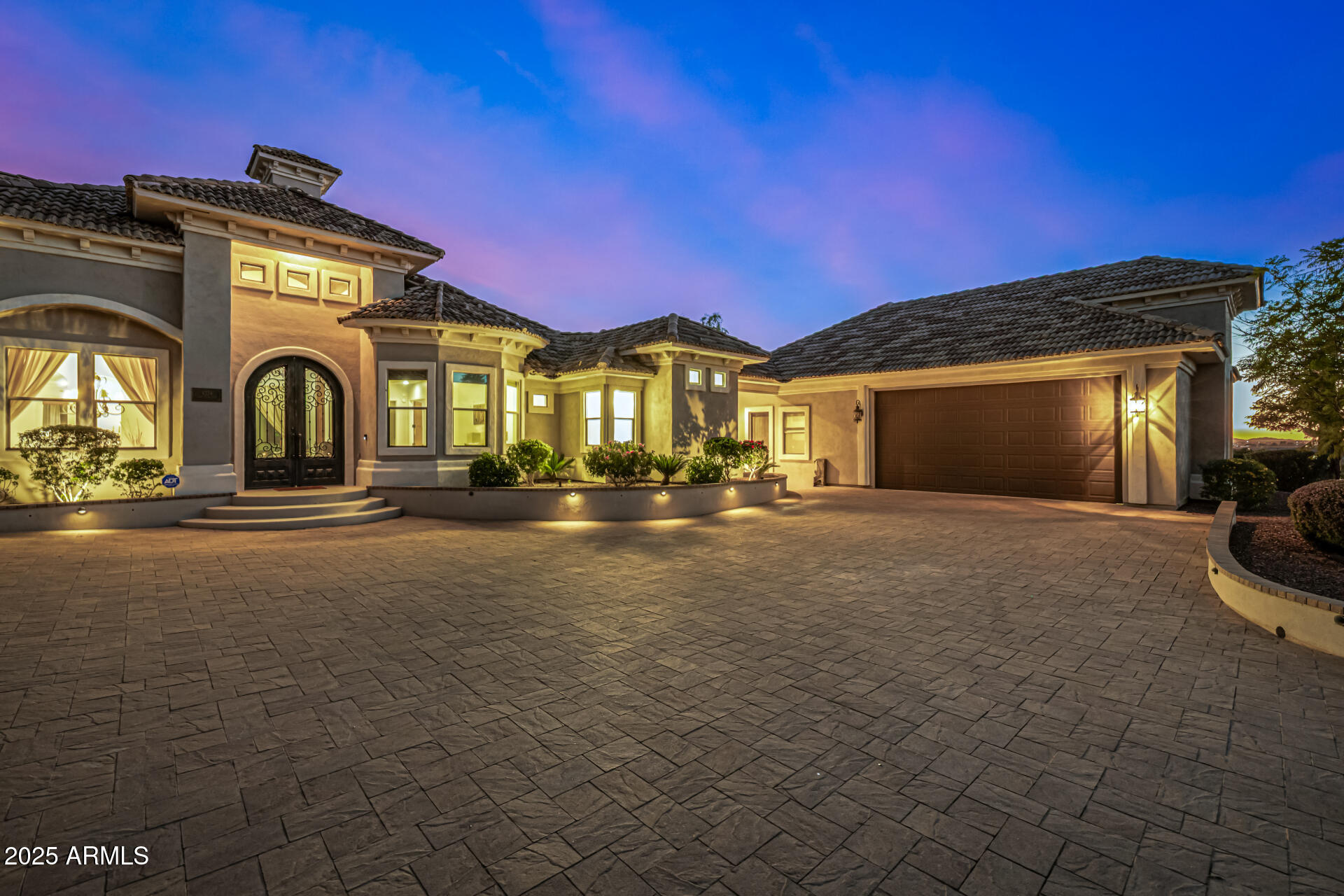 9339 W PASEO VERDE Drive