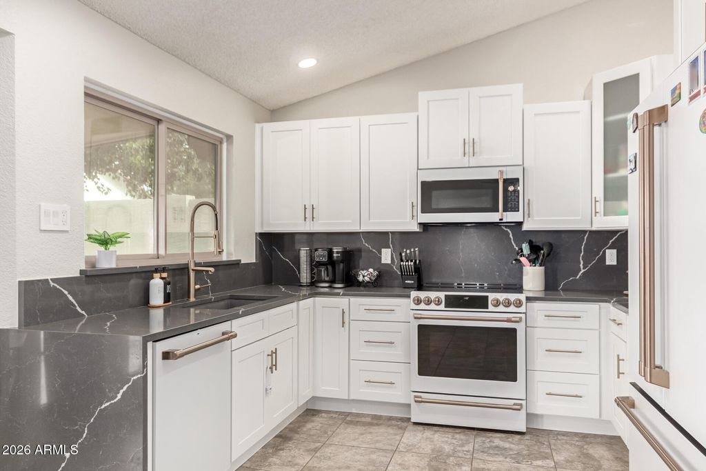 Photo of 5354 E Ellis Street, Mesa, AZ 85205 (MLS # 6972640)