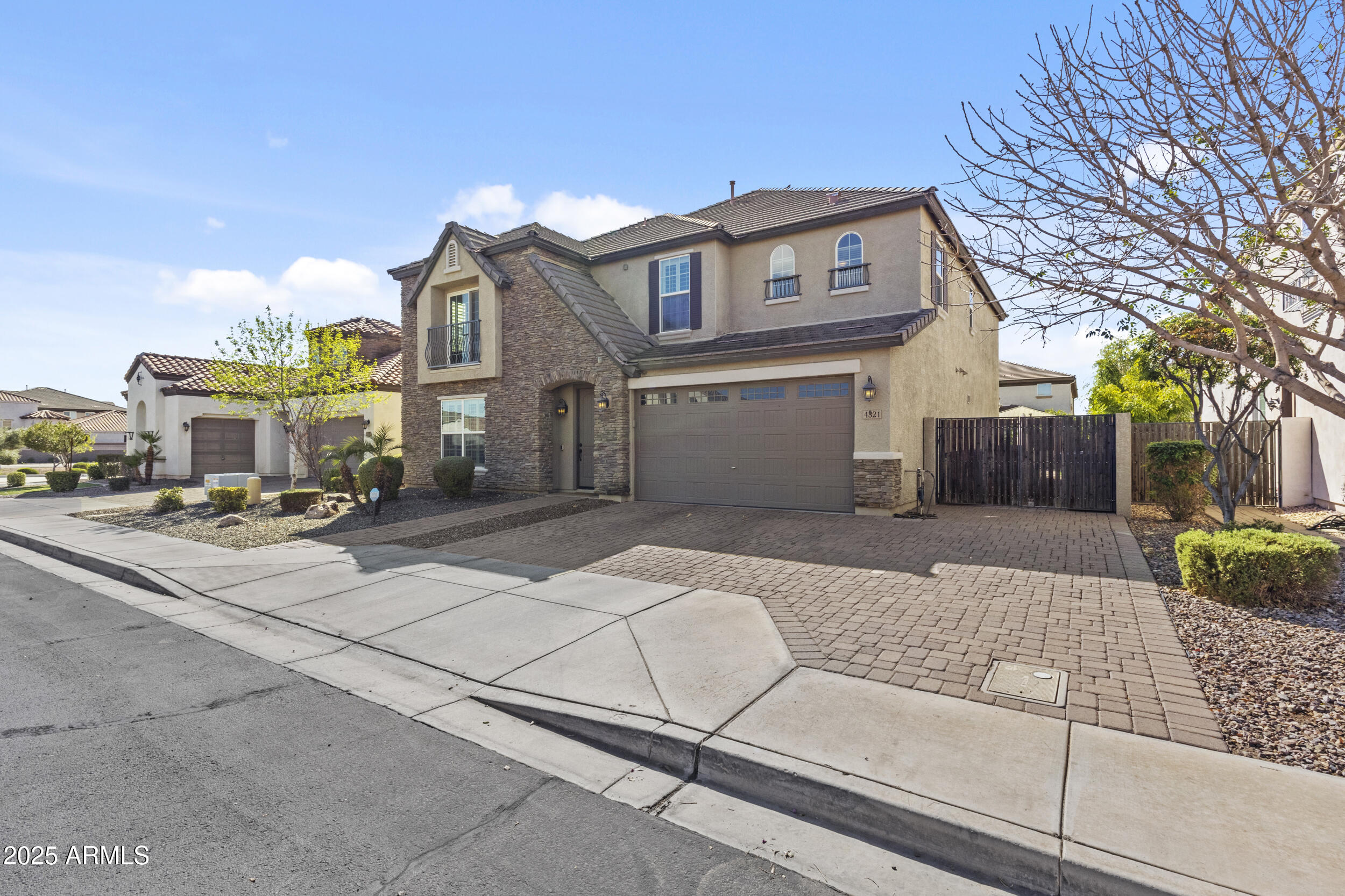 4321 E ZION Way