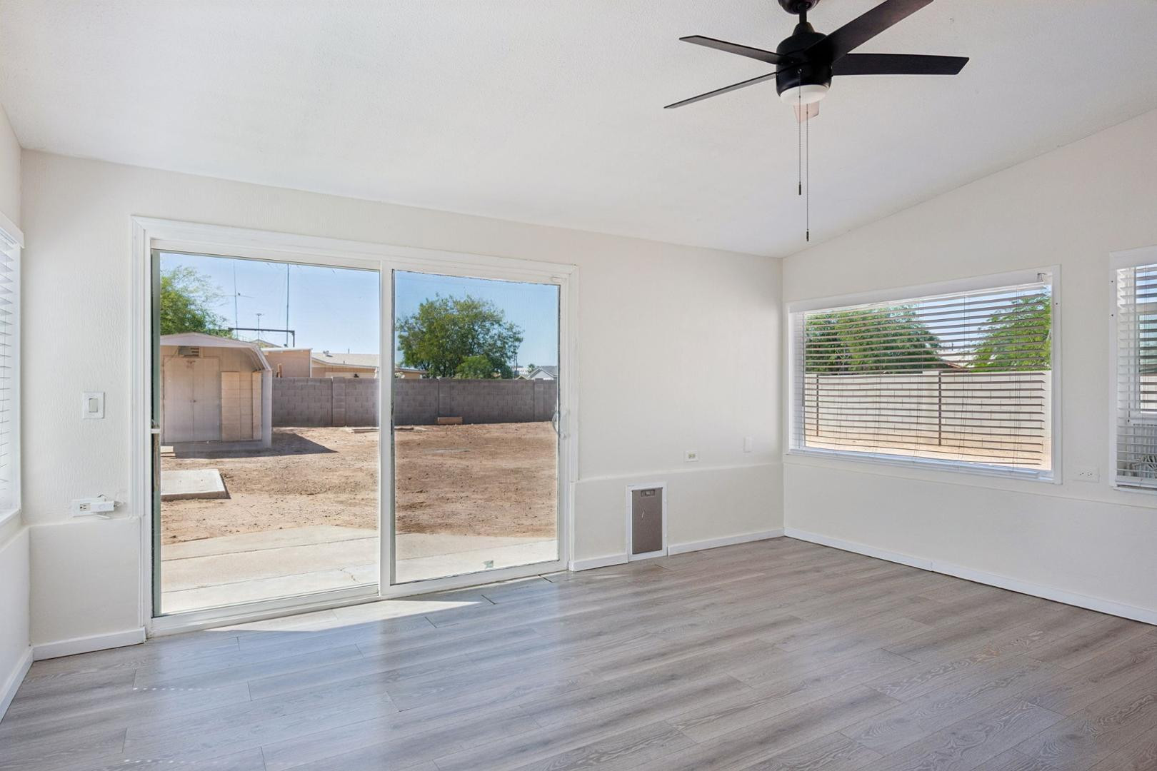 2423 E Maryland Drive