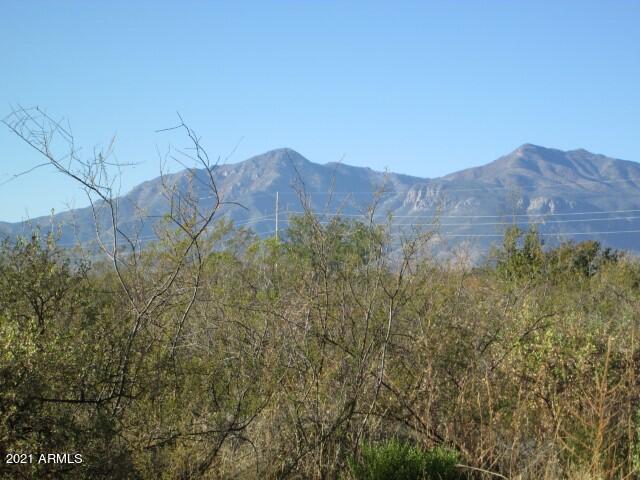 SIERRA BONITA RANCHES - Land