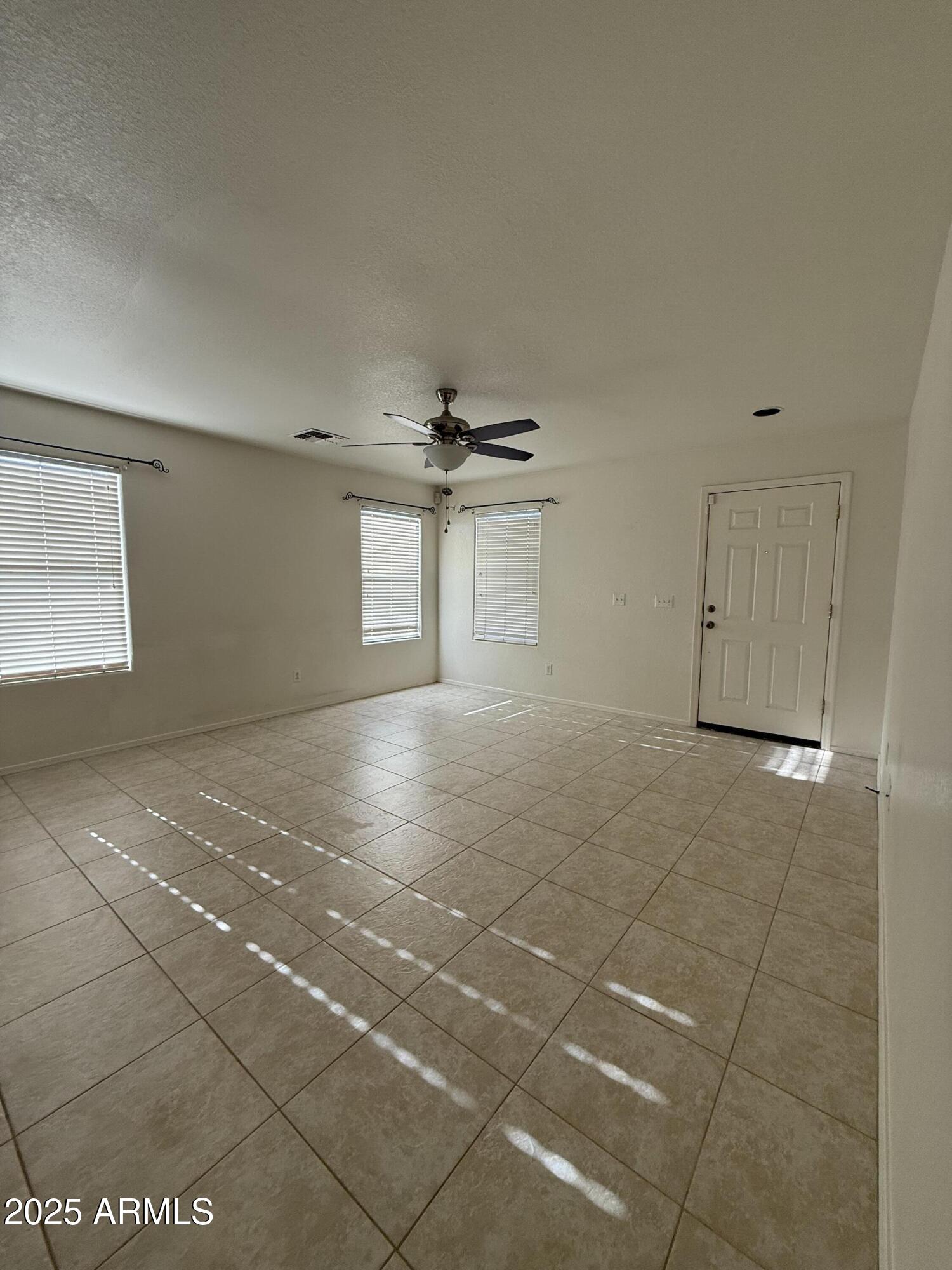 Buckeye, Arizona 85326, United States, 3 Bedrooms Bedrooms, ,2 BathroomsBathrooms,Residential,Active,213240