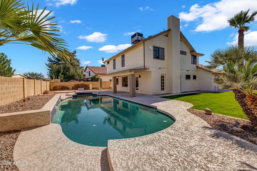 Photo of 6332 W Shangri La Road, Glendale, AZ 85304 (MLS # 6988322)