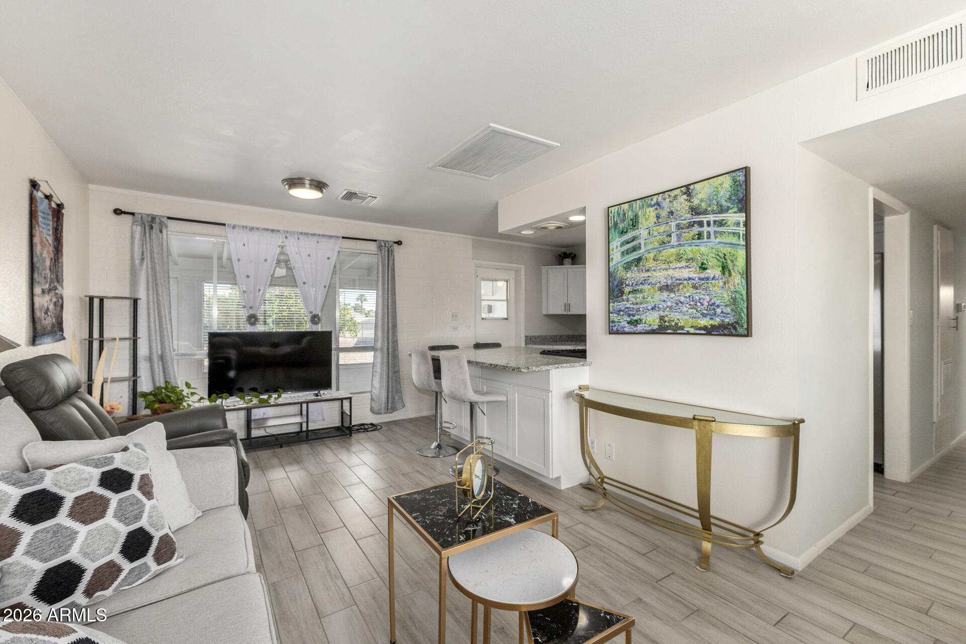 11467 N DESERT HILLS Drive