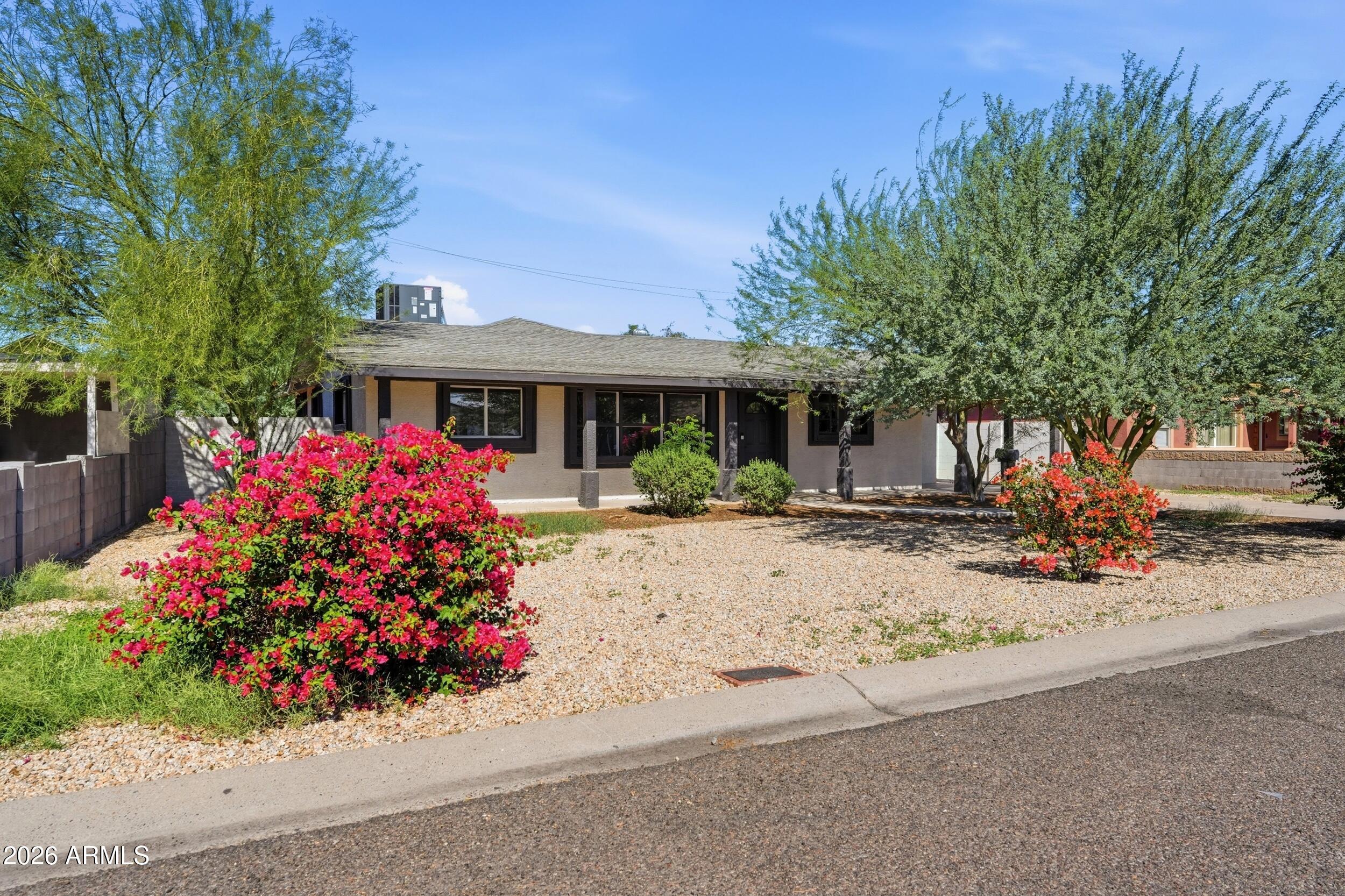 2936 W HIGHLAND Avenue