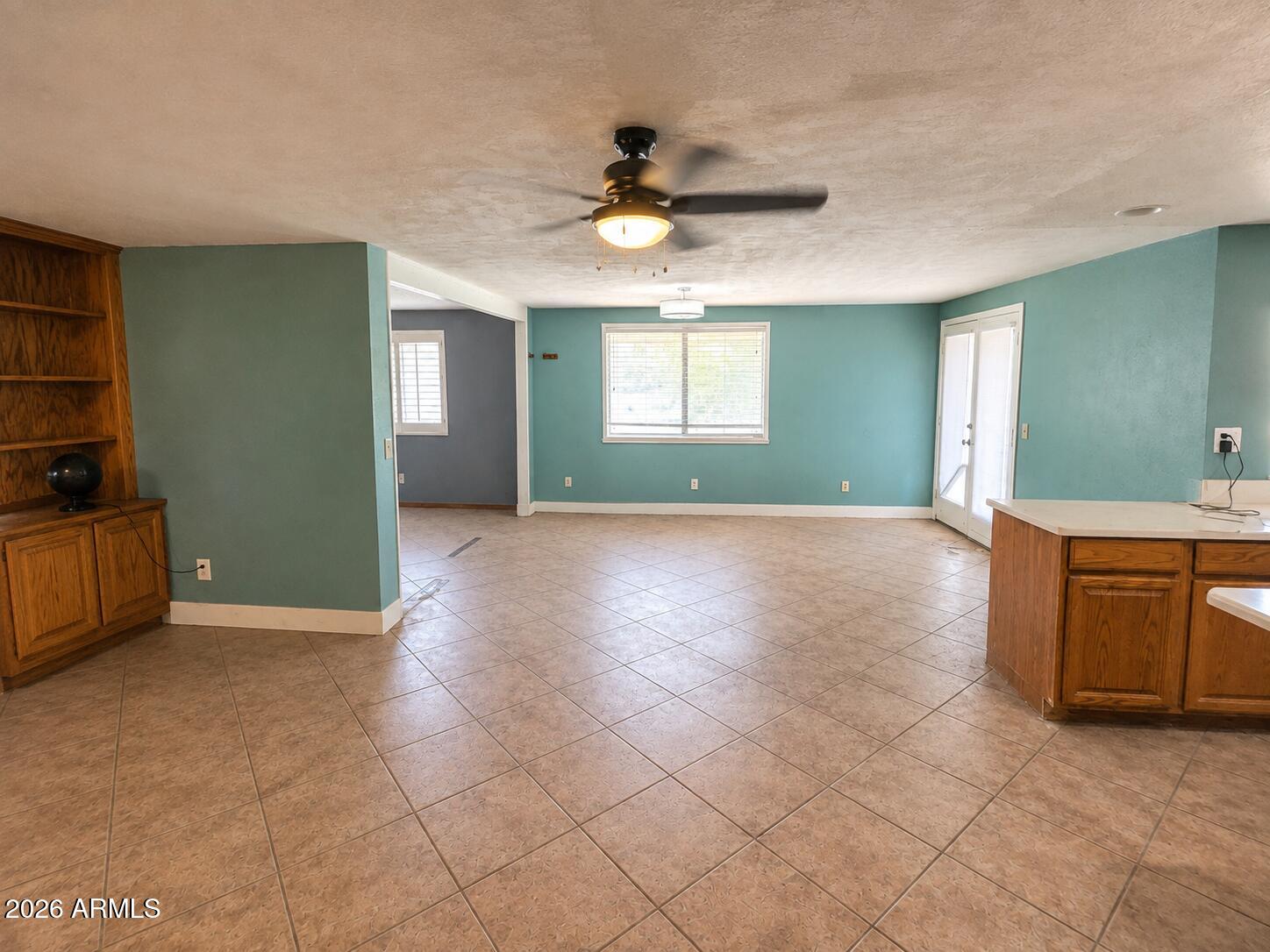 1183 W Nopal Place