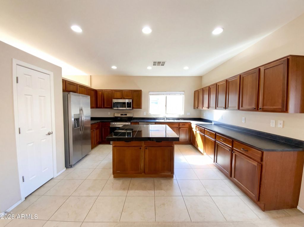 Photo of 18236 N Jameson Drive, Maricopa, AZ 85138 (MLS # 6986757)