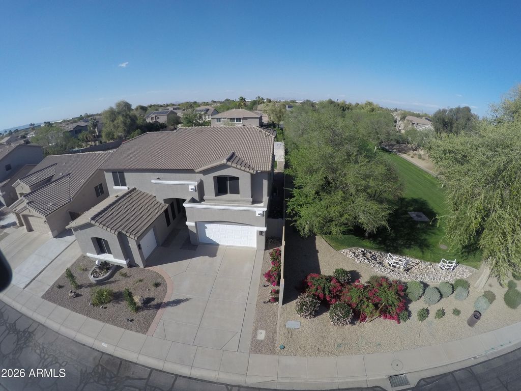 Photo of 1816 E Carob Drive, Chandler, AZ 85286 (MLS # 6994973)