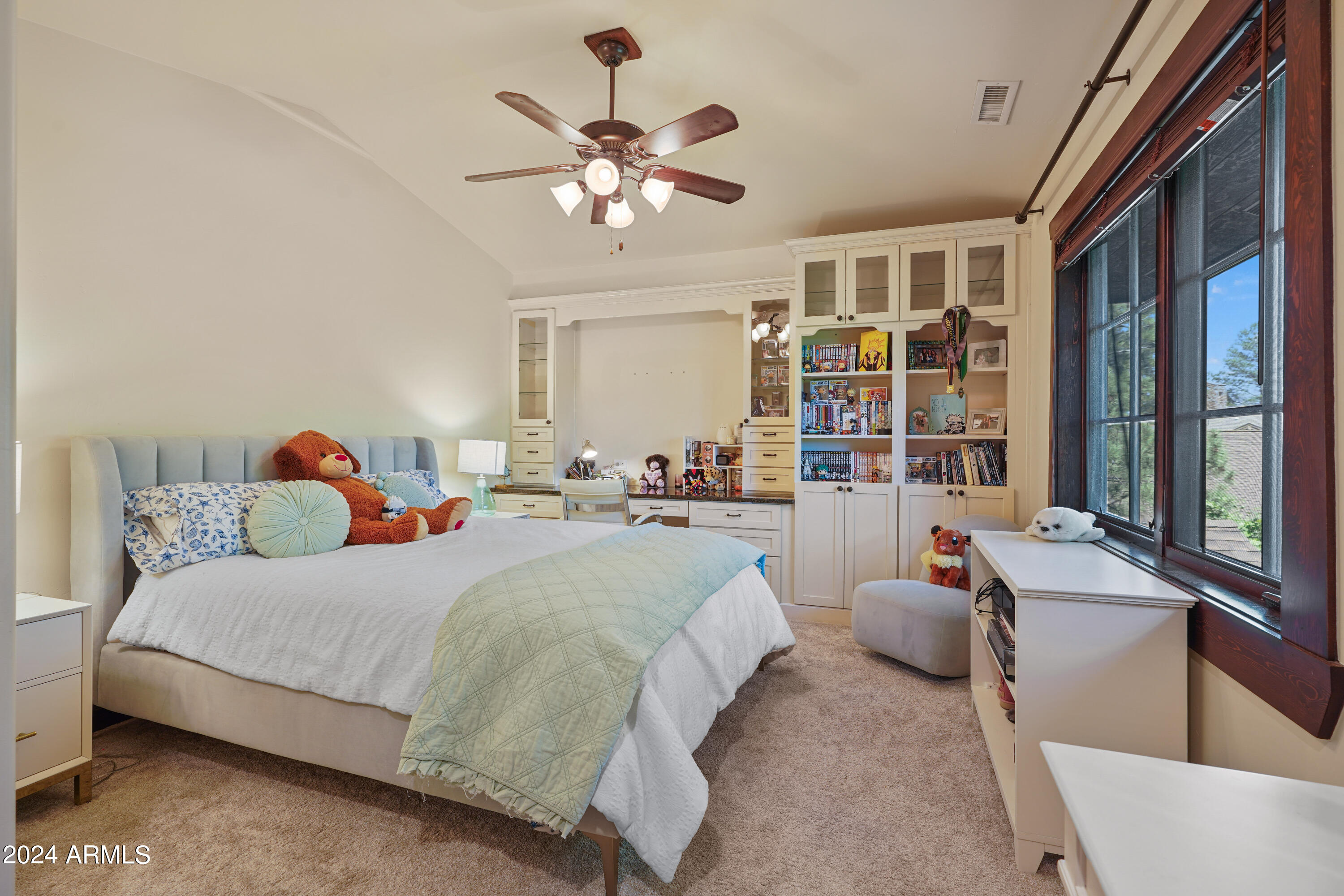 Pine Canyon Estates - Residential