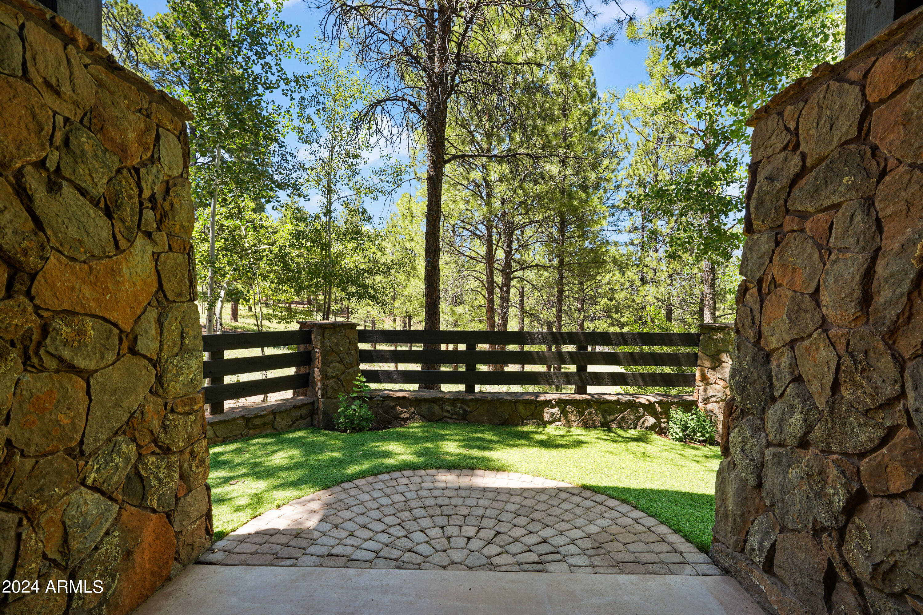 Pine Canyon Estates - Residential