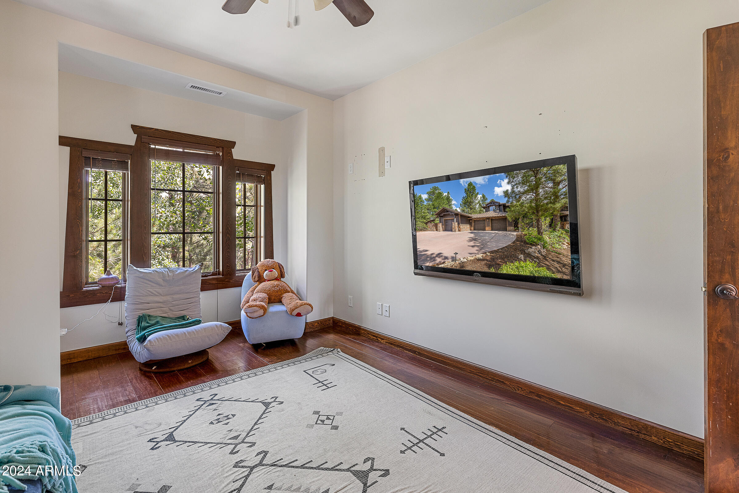 Pine Canyon Estates - Residential