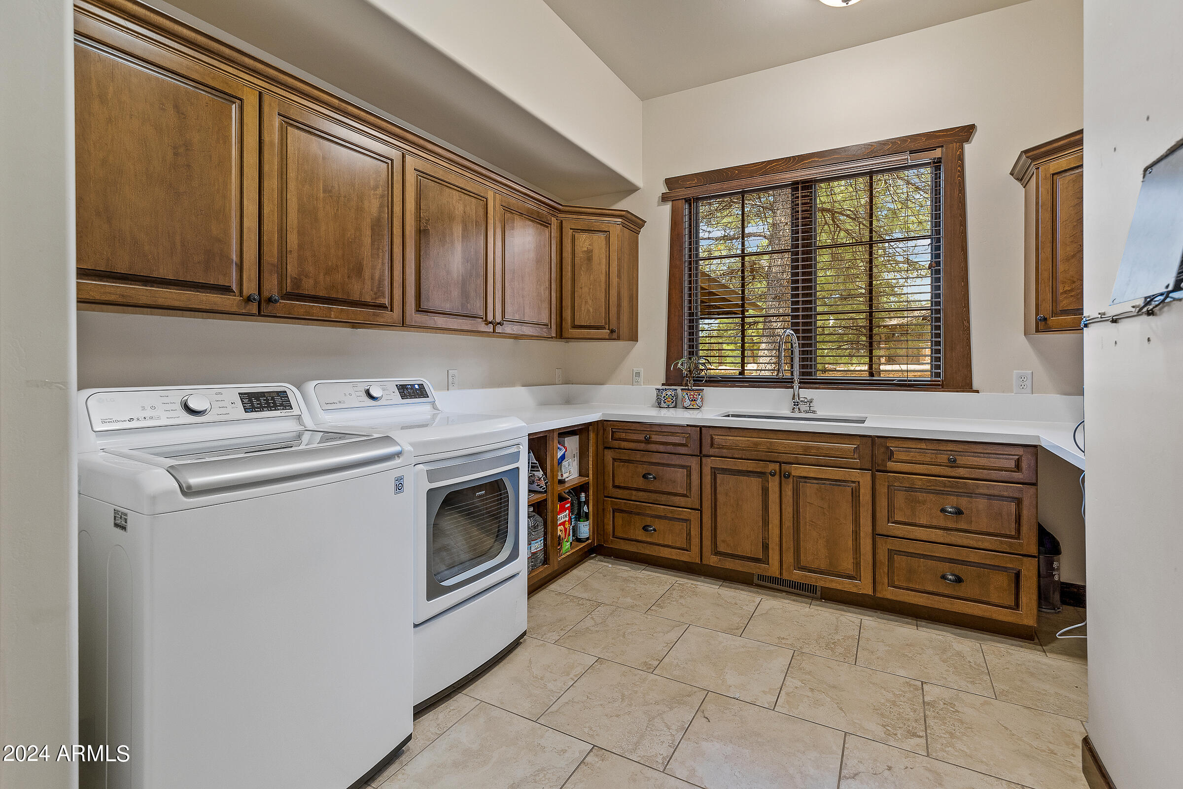 Pine Canyon Estates - Residential