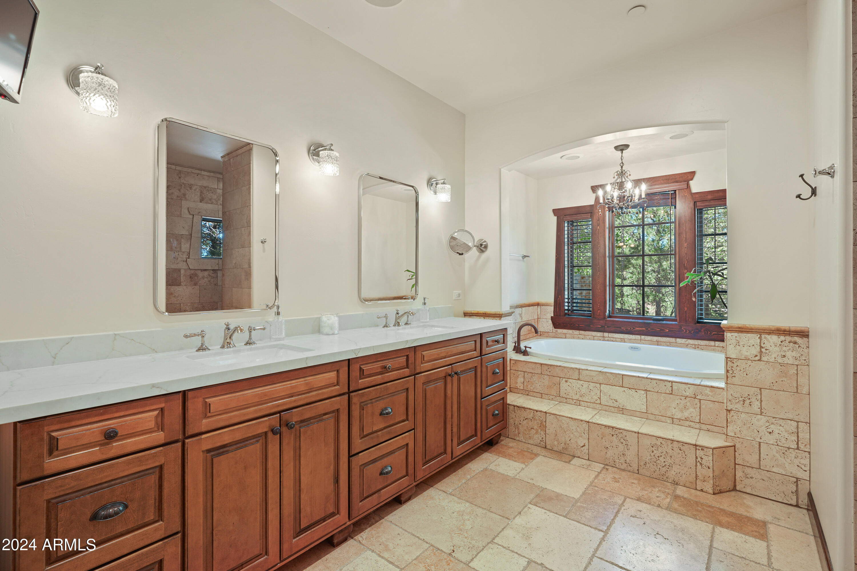 Pine Canyon Estates - Residential