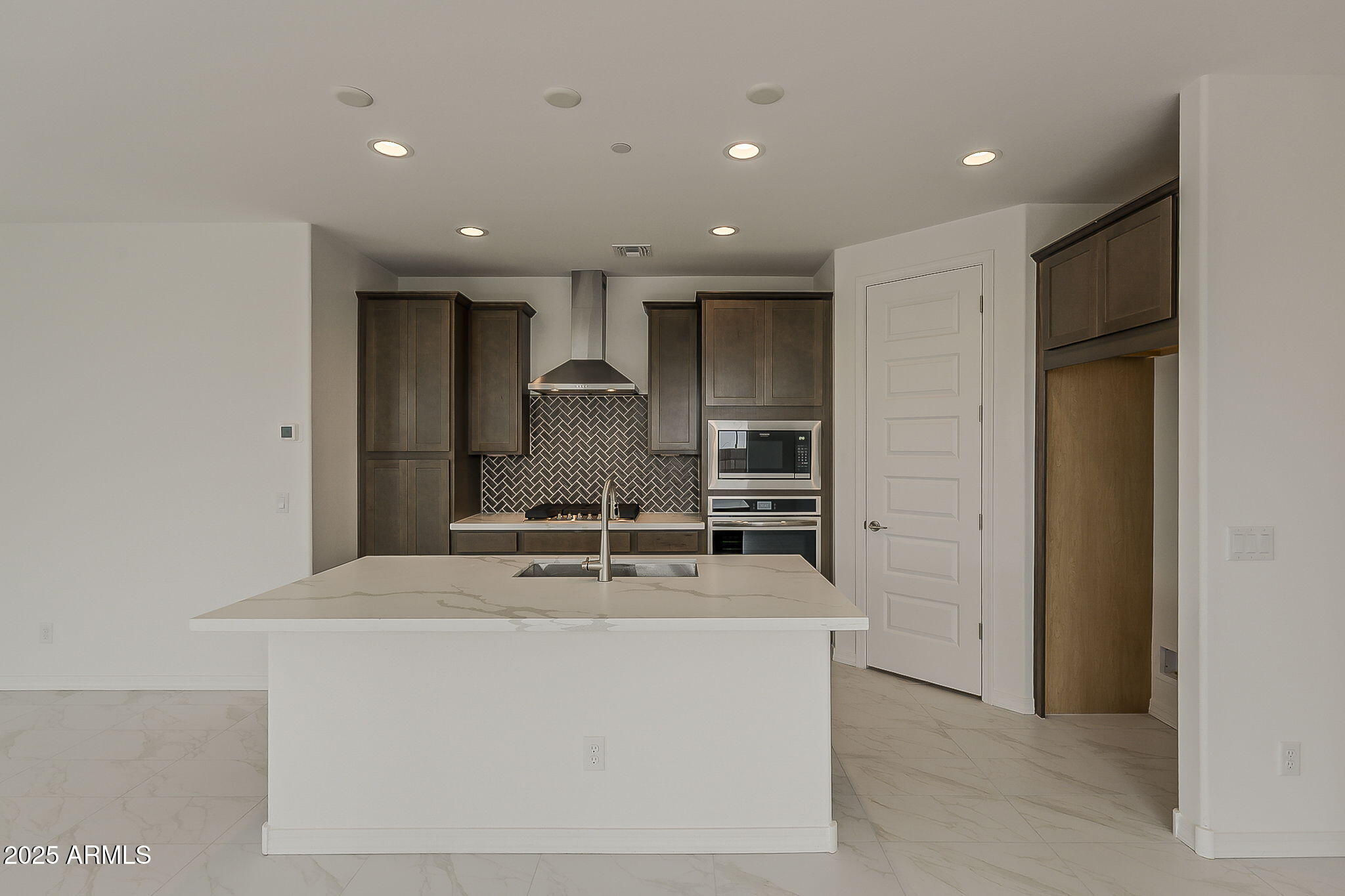 31982 N 117TH Avenue