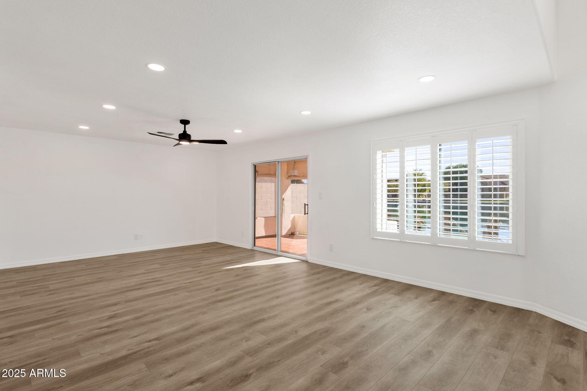 Peoria, Arizona 85381, United States, 3 Bedrooms Bedrooms, ,3 BathroomsBathrooms,Residential,Active,240898