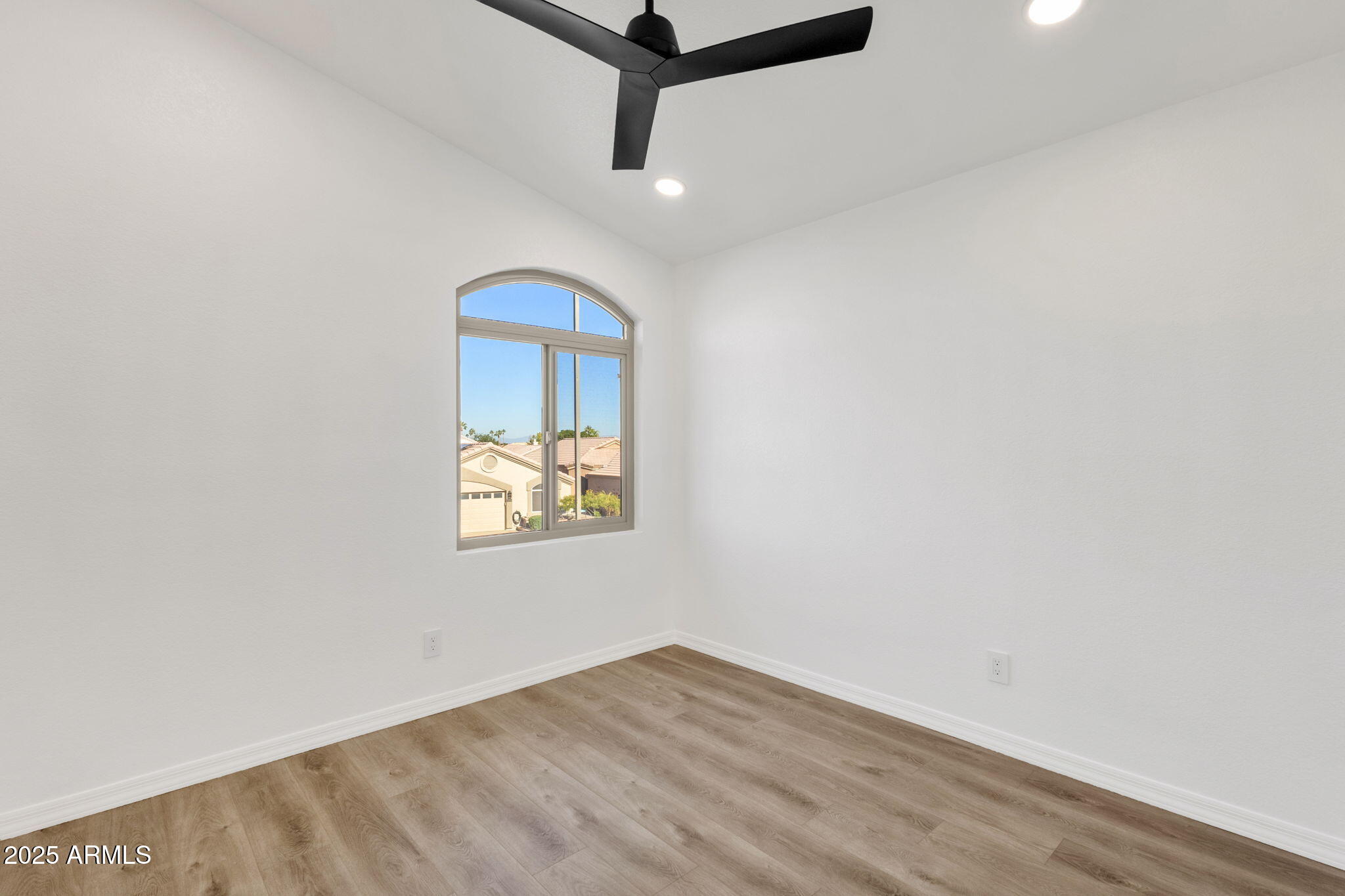 Peoria, Arizona 85381, United States, 3 Bedrooms Bedrooms, ,3 BathroomsBathrooms,Residential,Active,240898