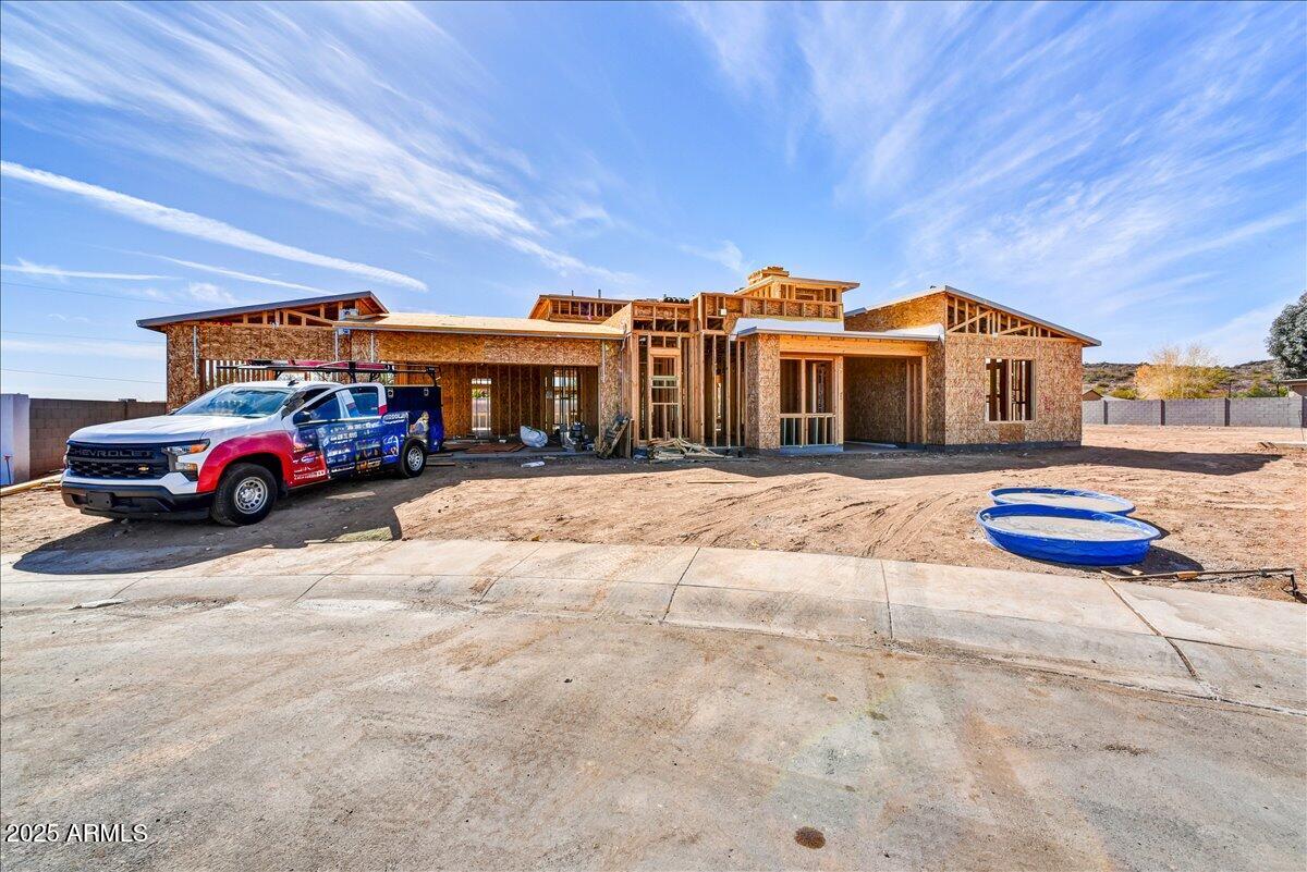 3329 W DESERT DAWN Drive