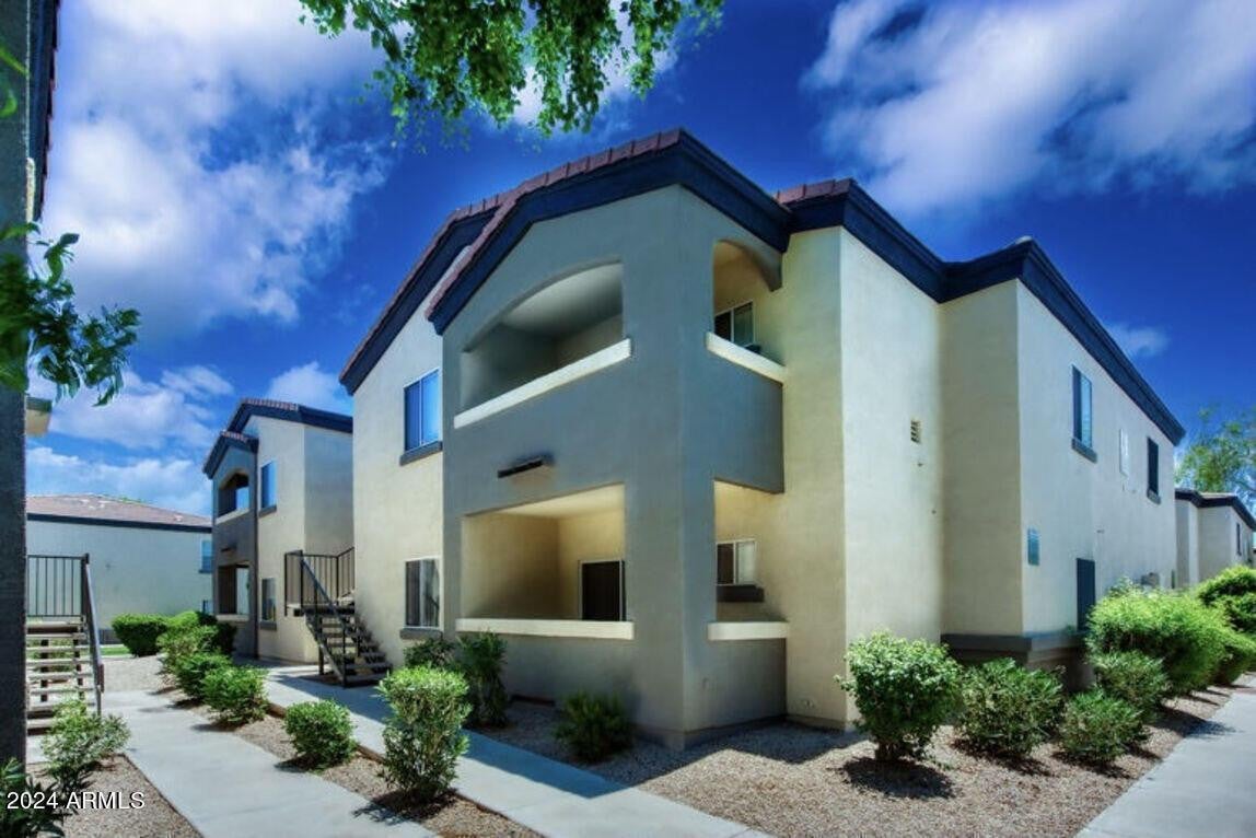 4045 W Bell Road 1A