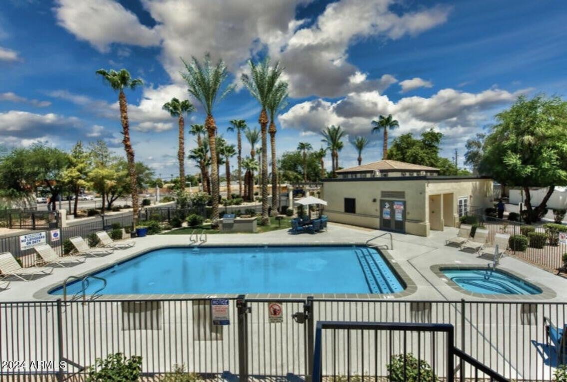 4045 W Bell Road 1A