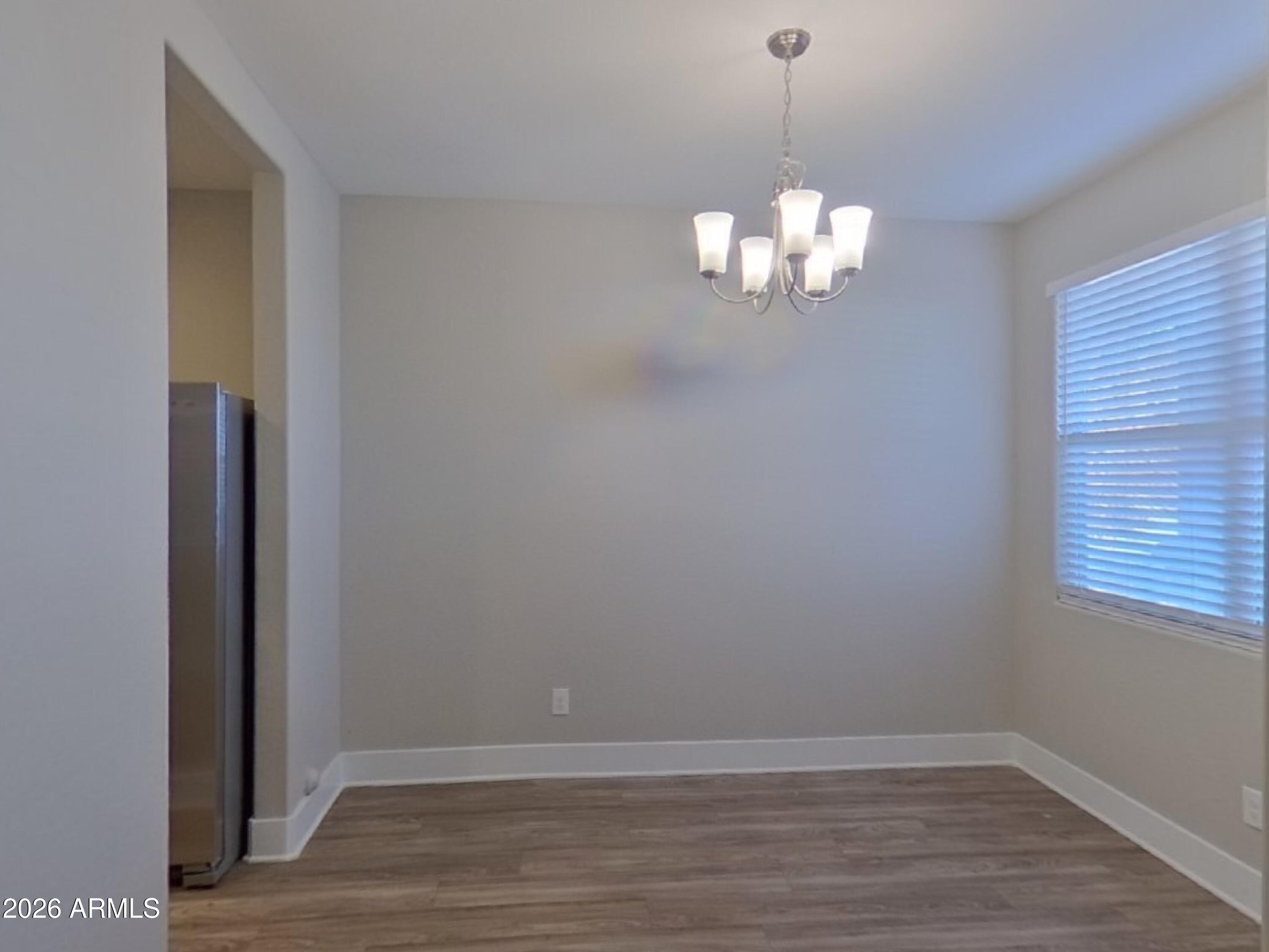 42037 W LUNAR Street