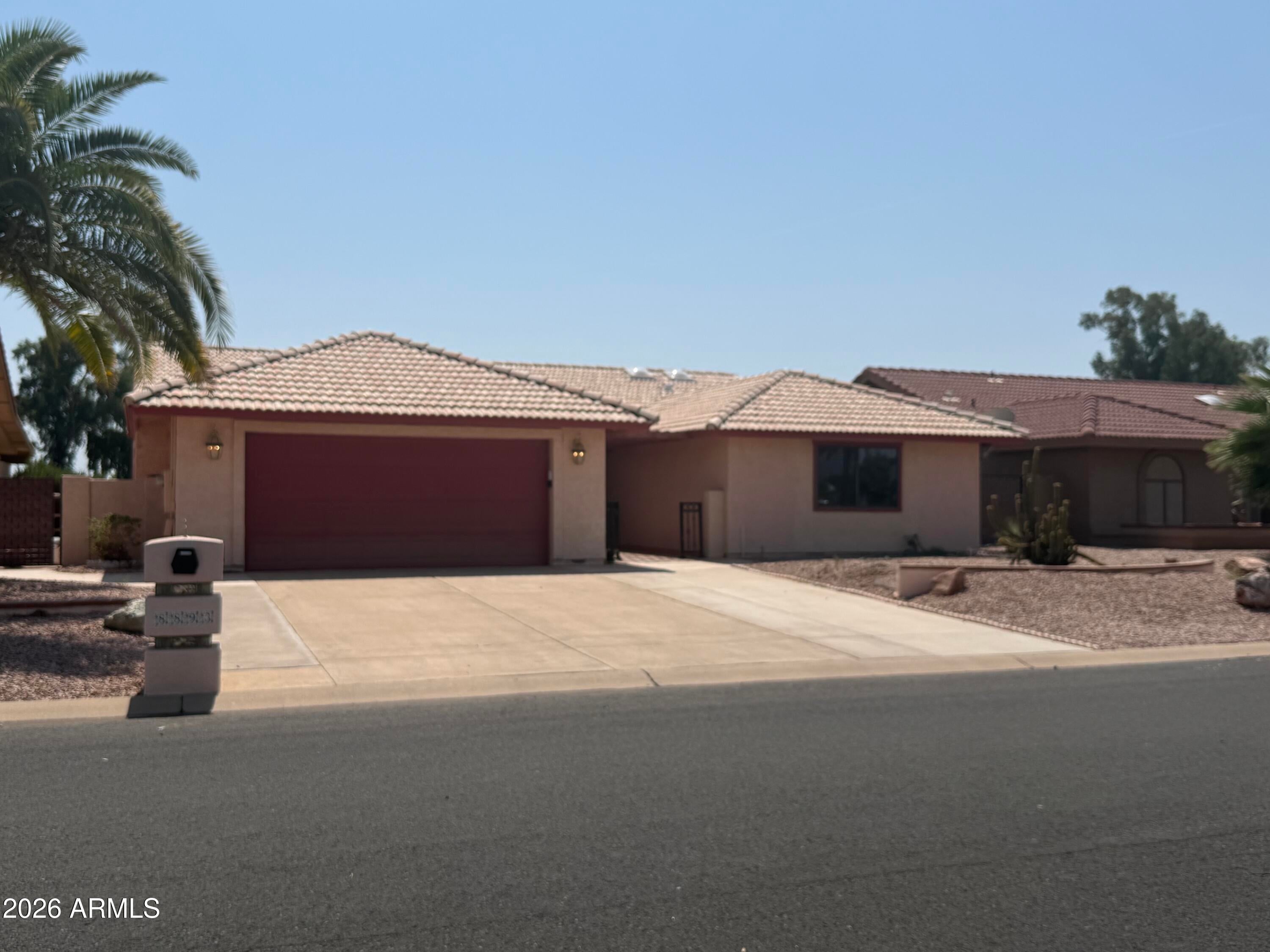 8893 E FAIRWAY Boulevard