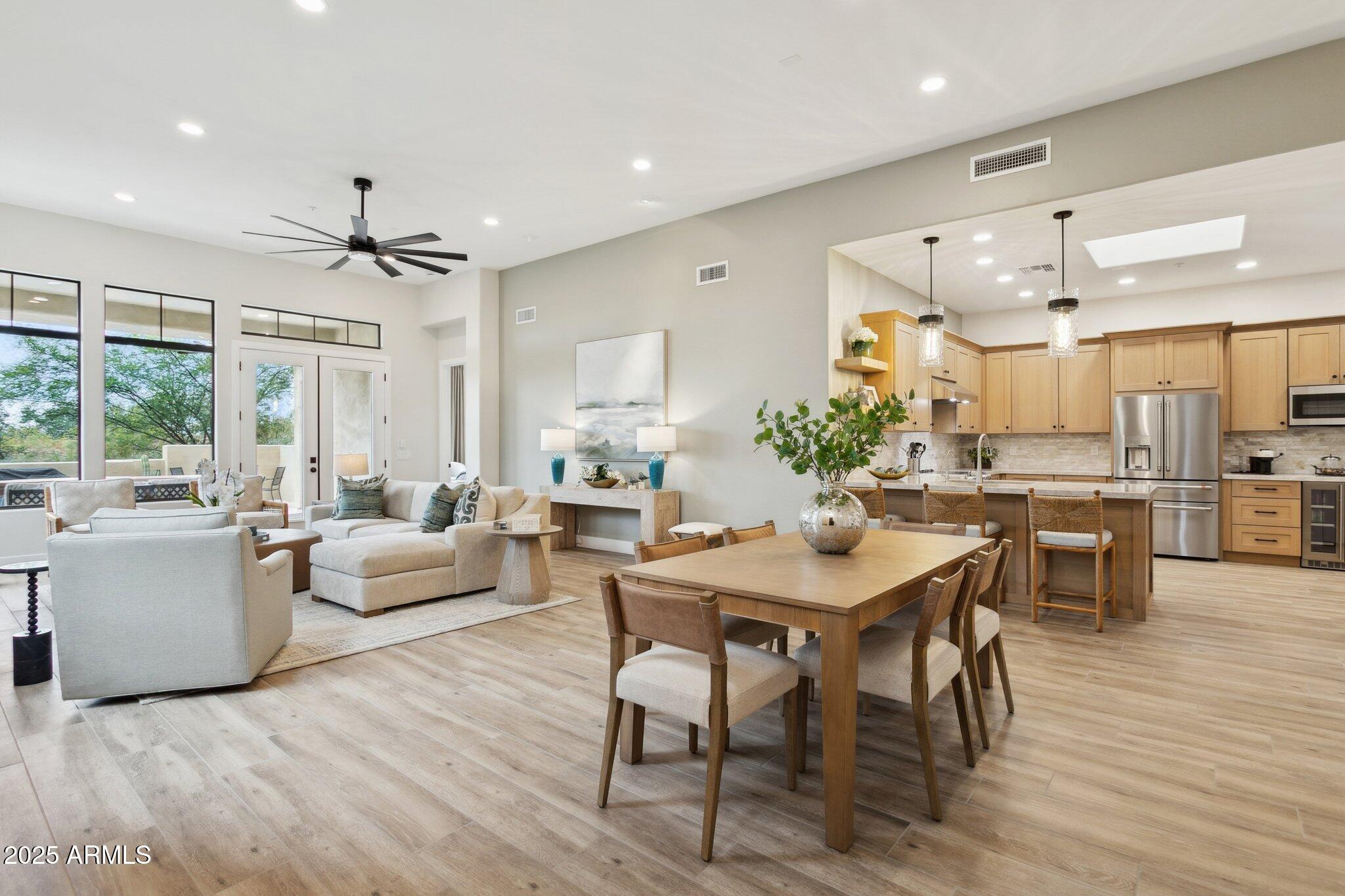 9270 E THOMPSON PEAK Parkway 364