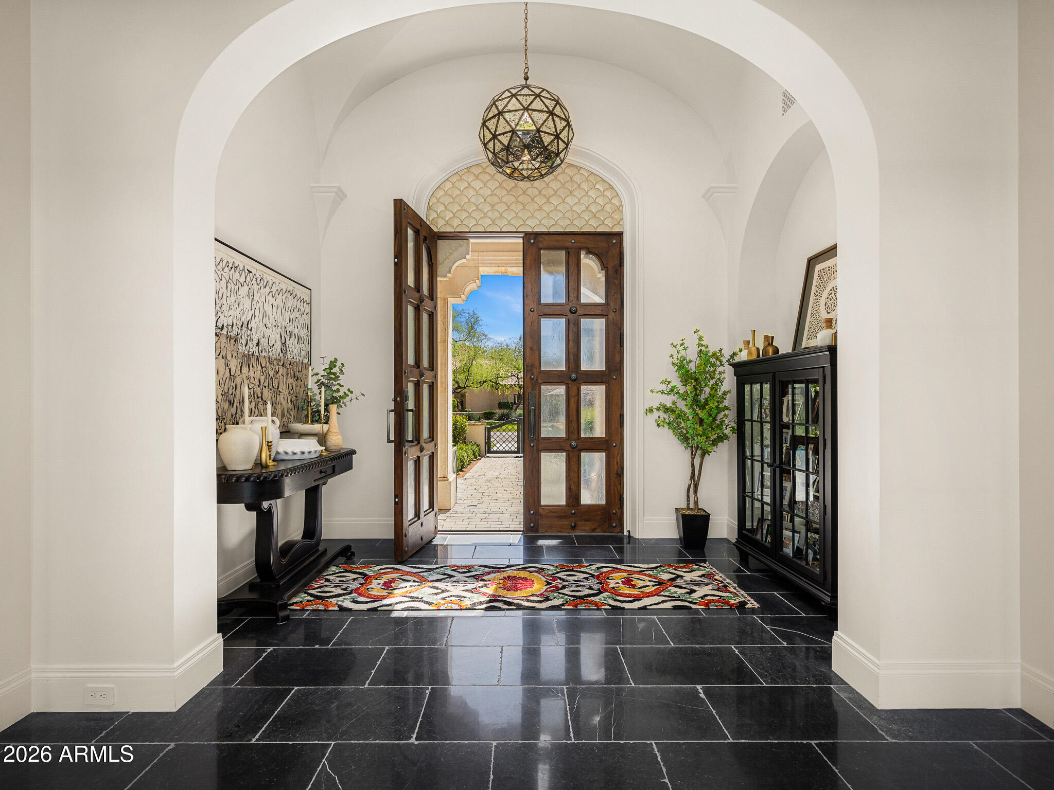 5858 E CABALLO Drive