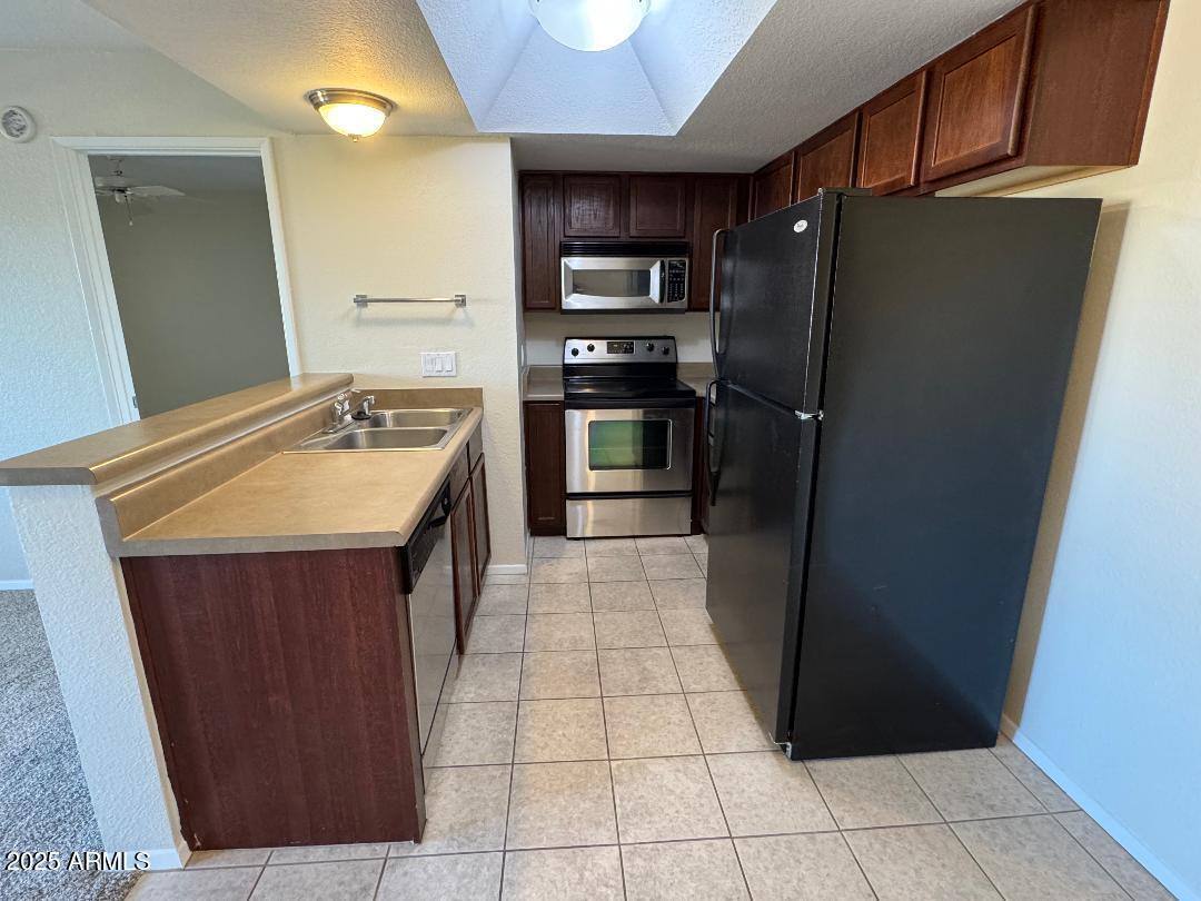 1720 E THUNDERBIRD Road 2068