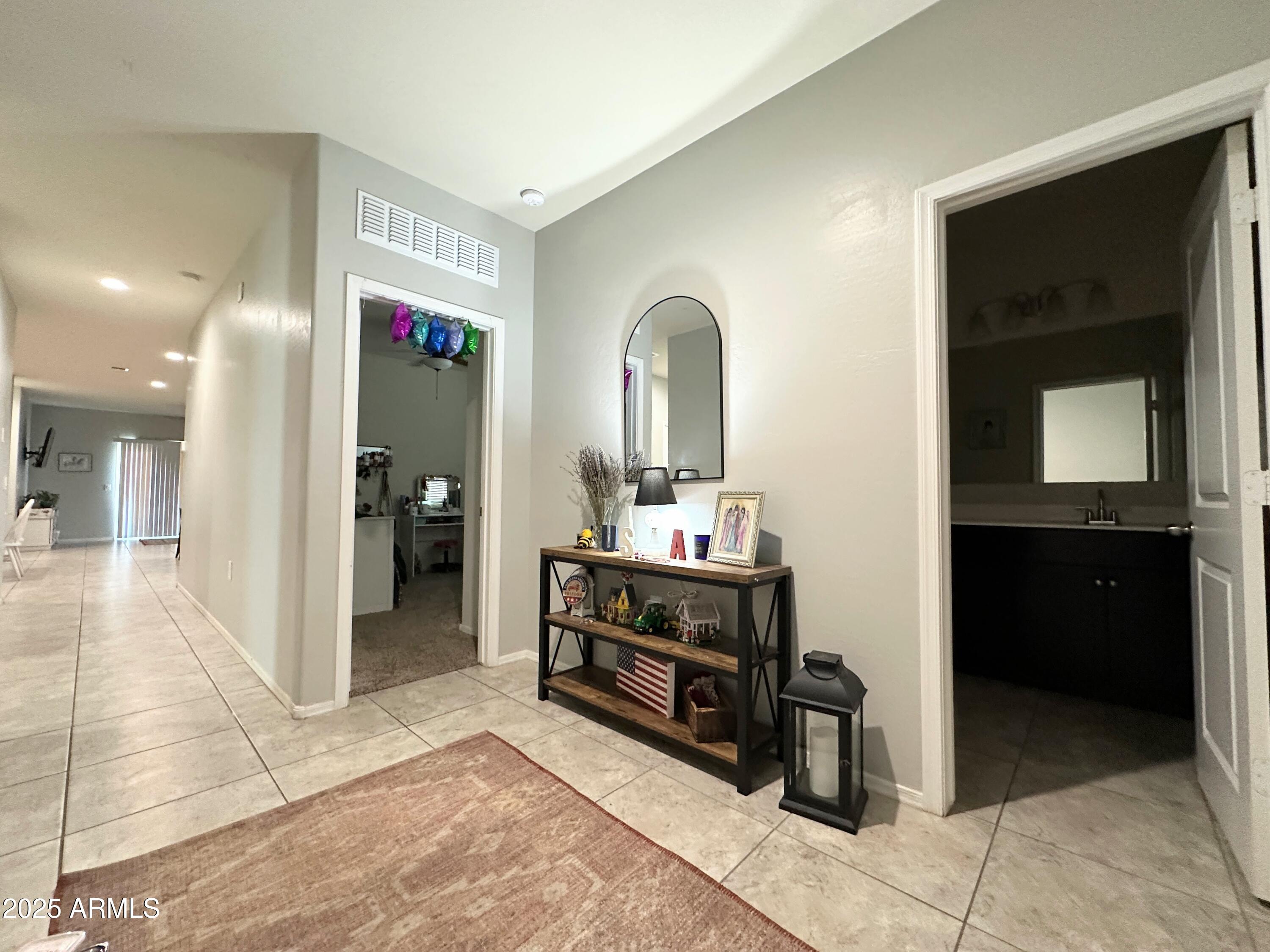 4713 W ORANGE Avenue