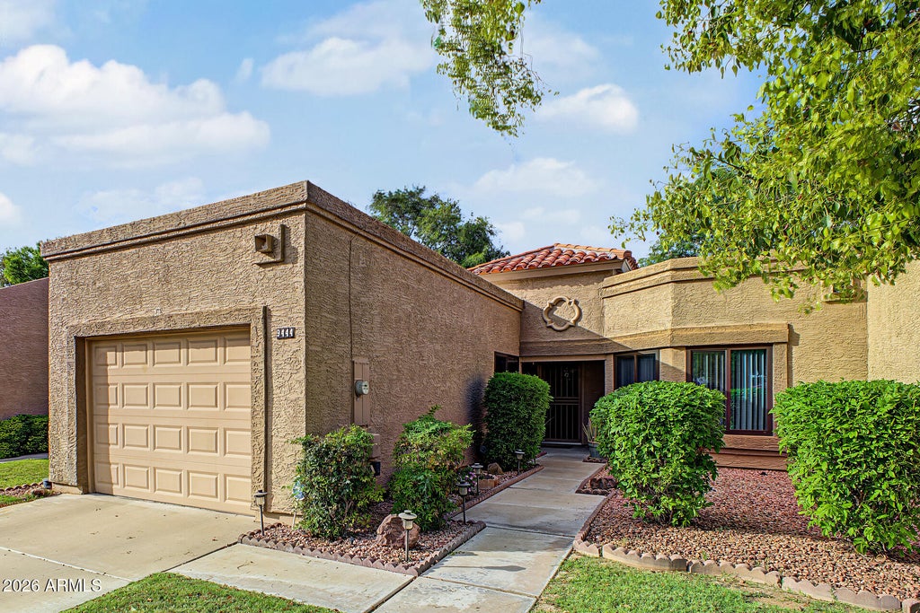 Photo of 9444 W Mcrae Way, Peoria, AZ 85382 (MLS # 7093886)