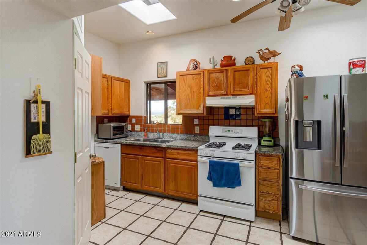 BARBARY ESTATES - Residential