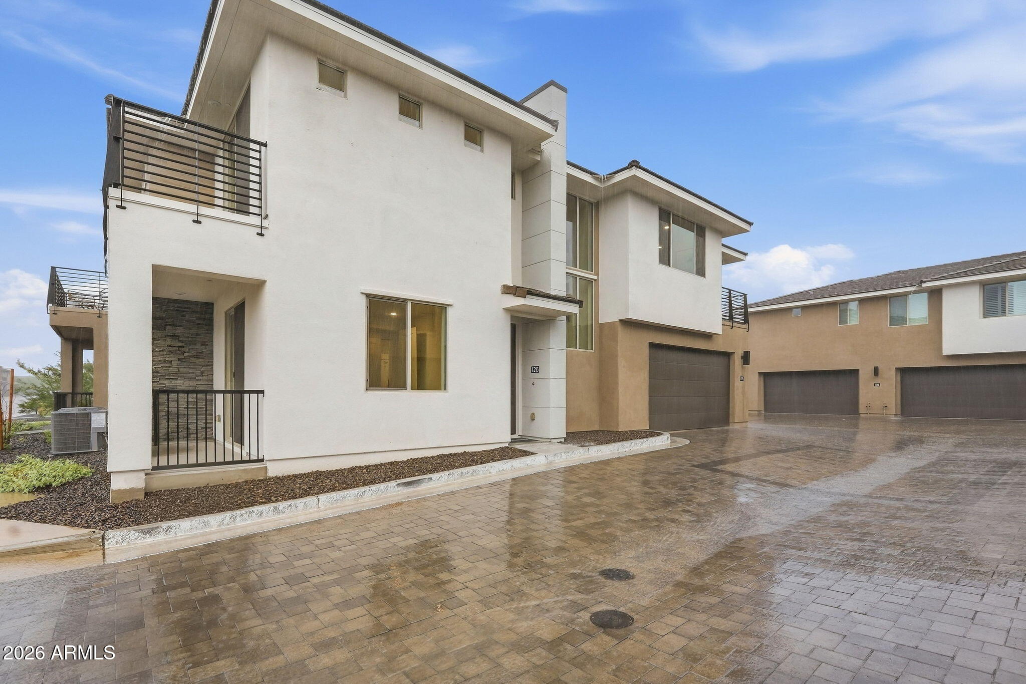 2121 W SONORAN DESERT Drive 126