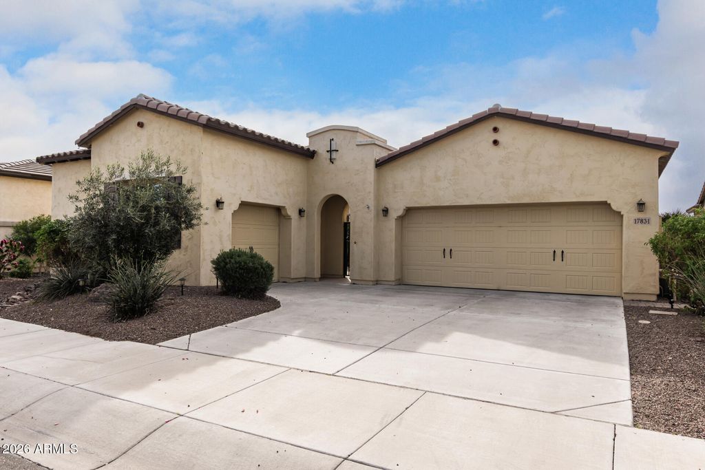 Photo of 17831 W Cedarwood Lane, Goodyear, AZ 85338 (MLS # 6977374)