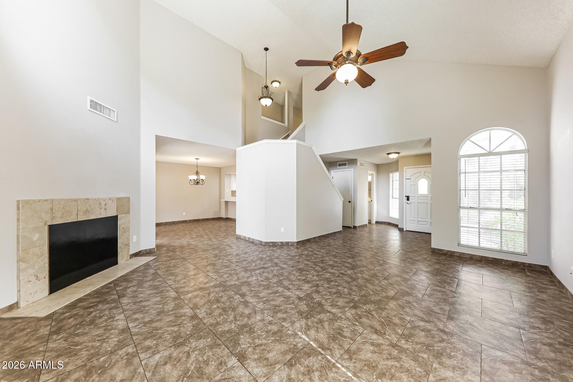 525 E TARO Lane