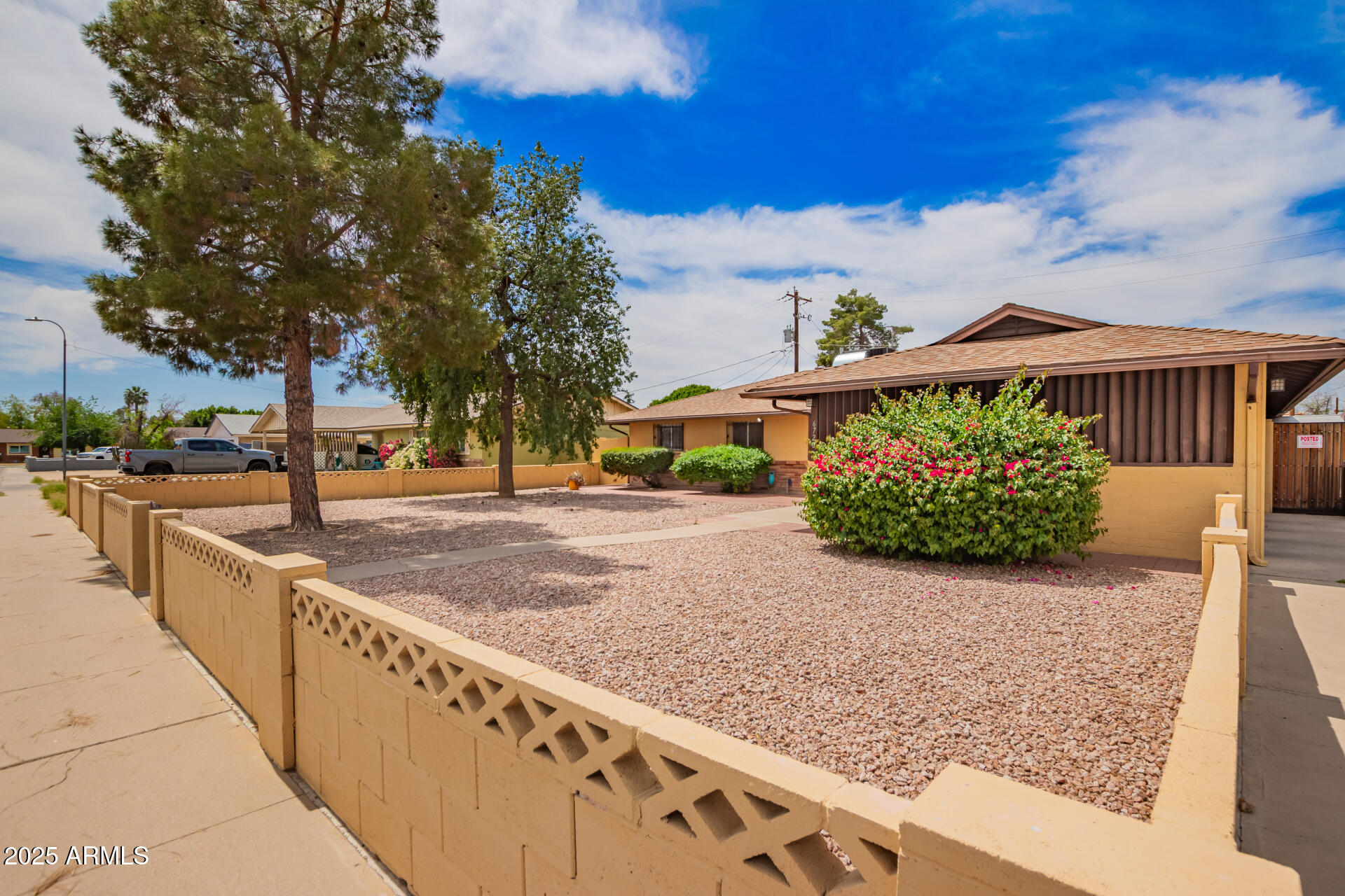 6720 N 42ND Drive