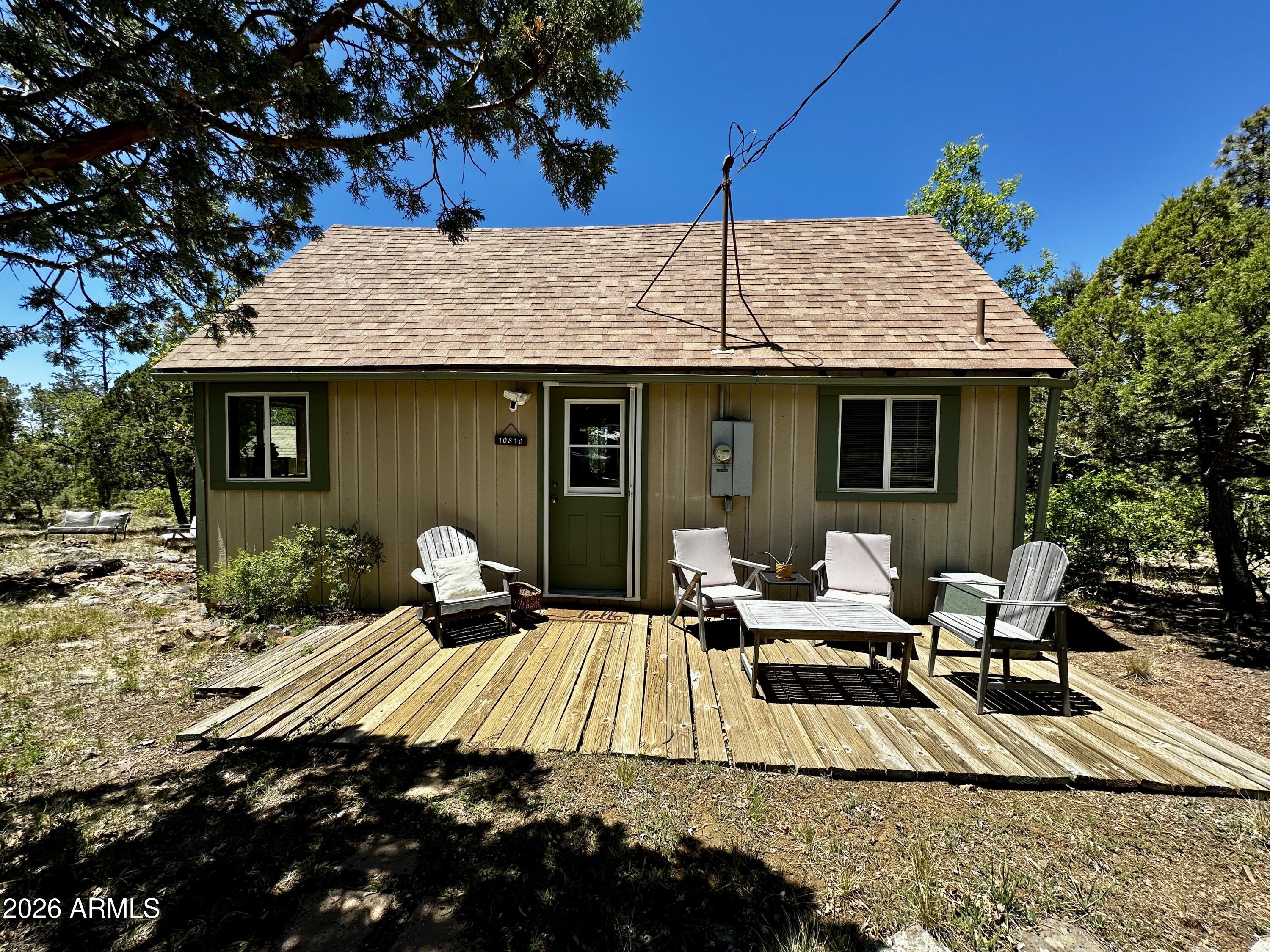 10810 Tanager --