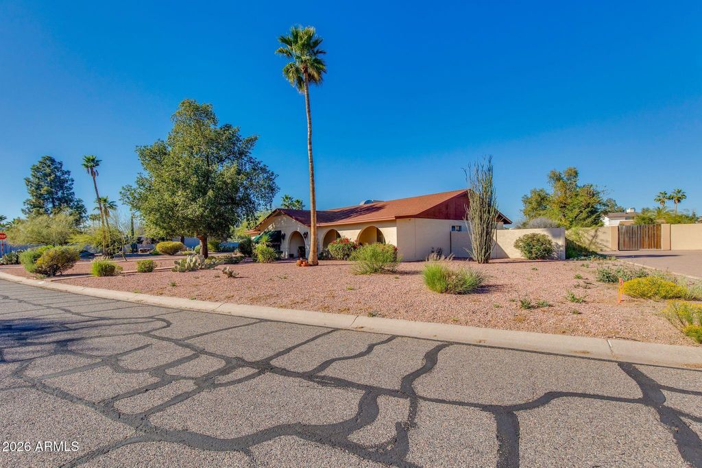 Photo of 6002 E Aster Drive, Scottsdale, AZ 85254 (MLS # 6997443)