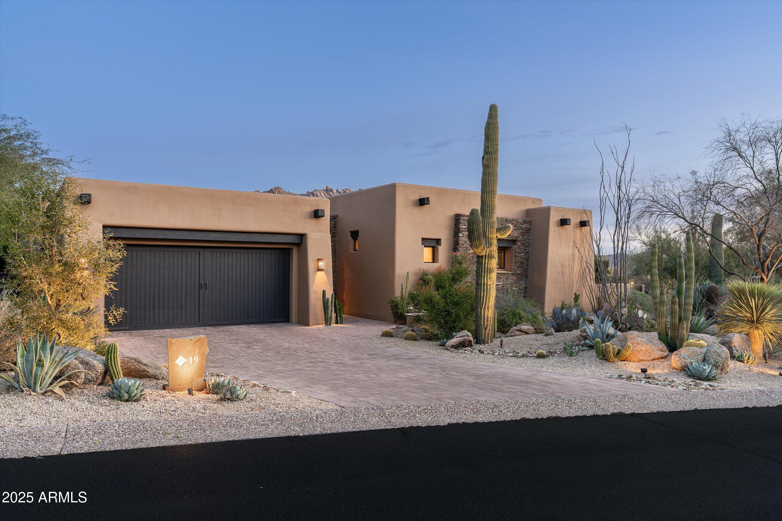 10585 E CRESCENT MOON Drive 19