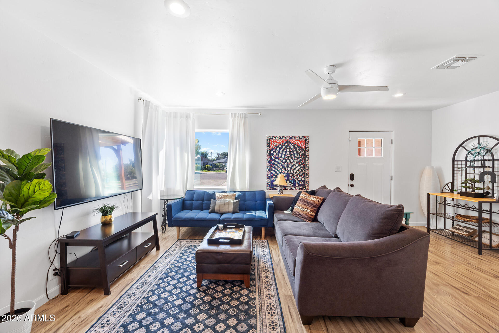 2825 N GREENFIELD Road