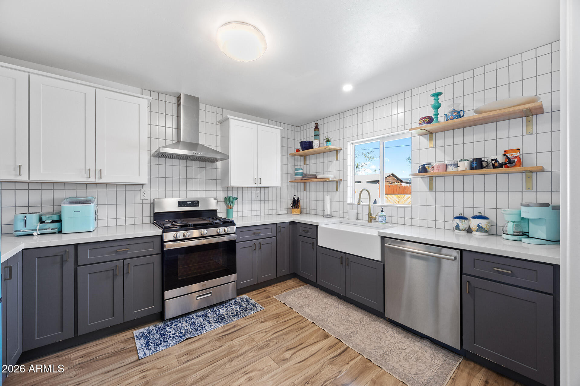 2825 N GREENFIELD Road