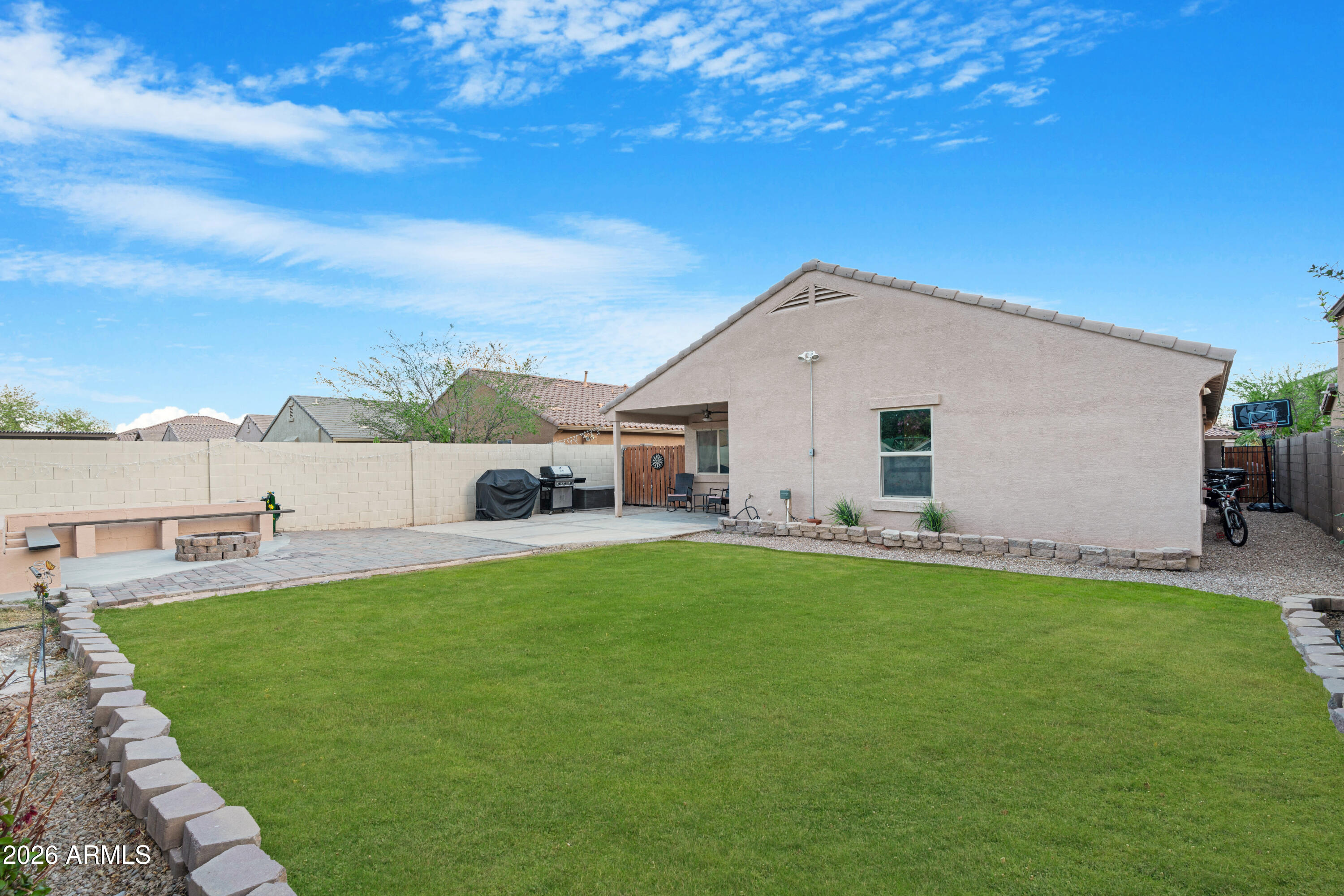 40142 W COLTIN Way