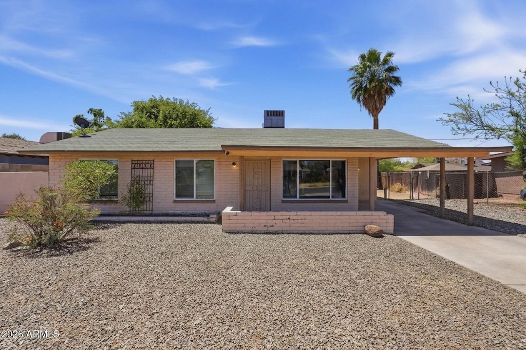 Photo of 2519 E Anderson Drive, Phoenix, AZ 85032 (MLS # 7031705)